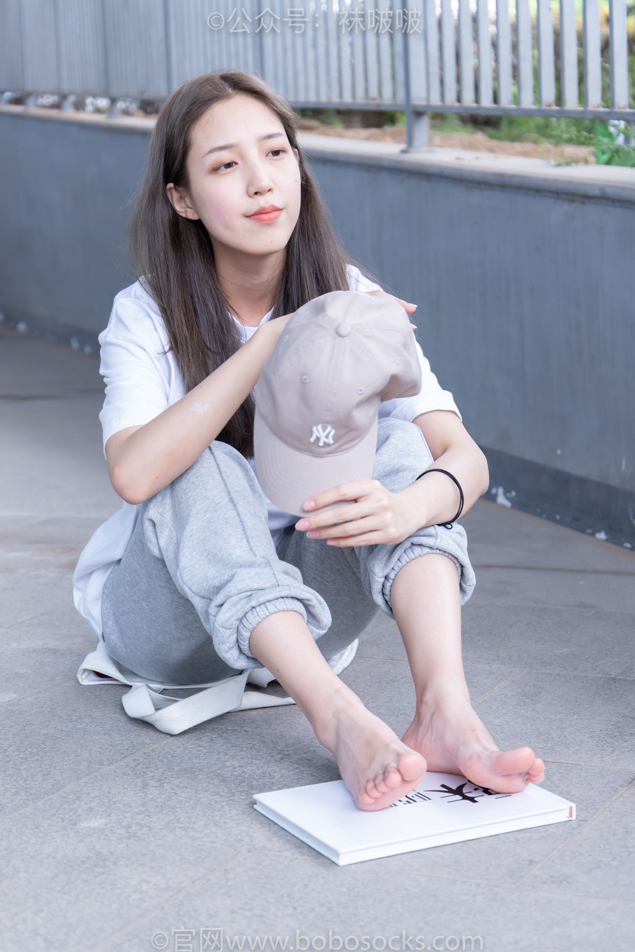 图片[116]-[BoBoSocks袜啵啵]NO.012 泡芙-运动鞋、白棉袜、裸足[132P] – 速更版-美库