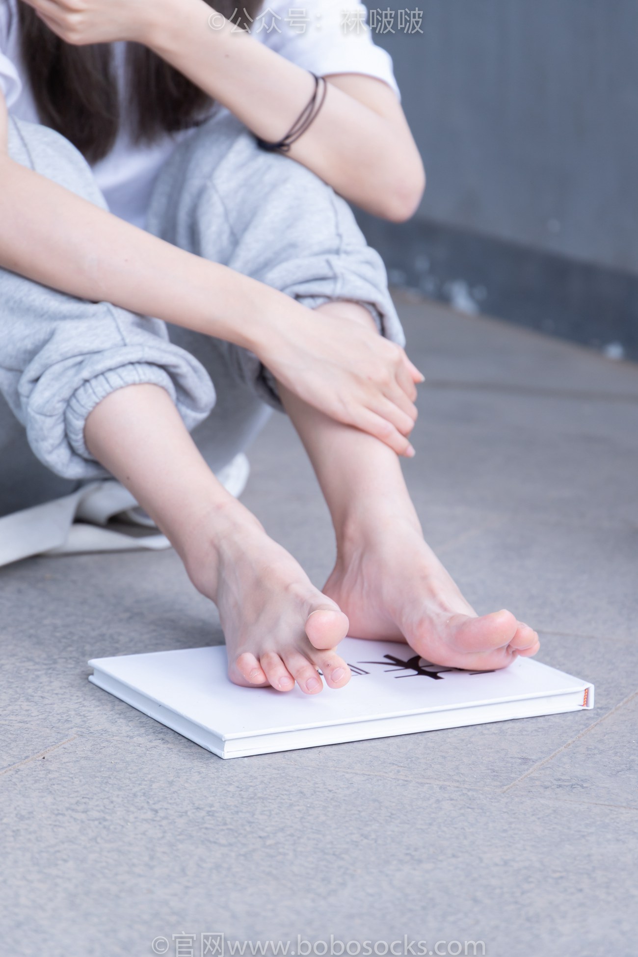 图片[118]-[BoBoSocks袜啵啵]NO.012 泡芙-运动鞋、白棉袜、裸足[132P] – 速更版-美库