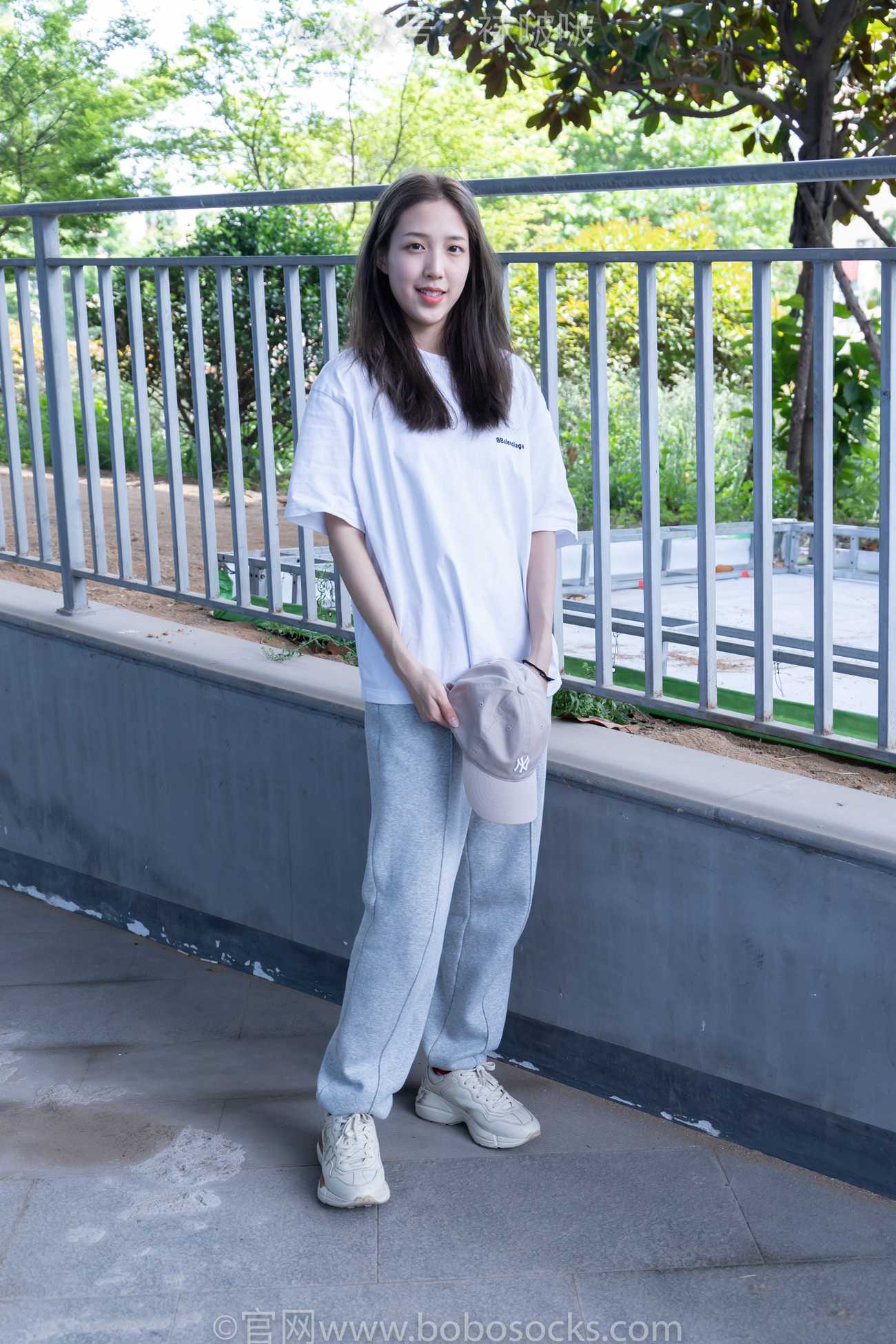 图片[130]-[BoBoSocks袜啵啵]NO.012 泡芙-运动鞋、白棉袜、裸足[132P] – 速更版-美库