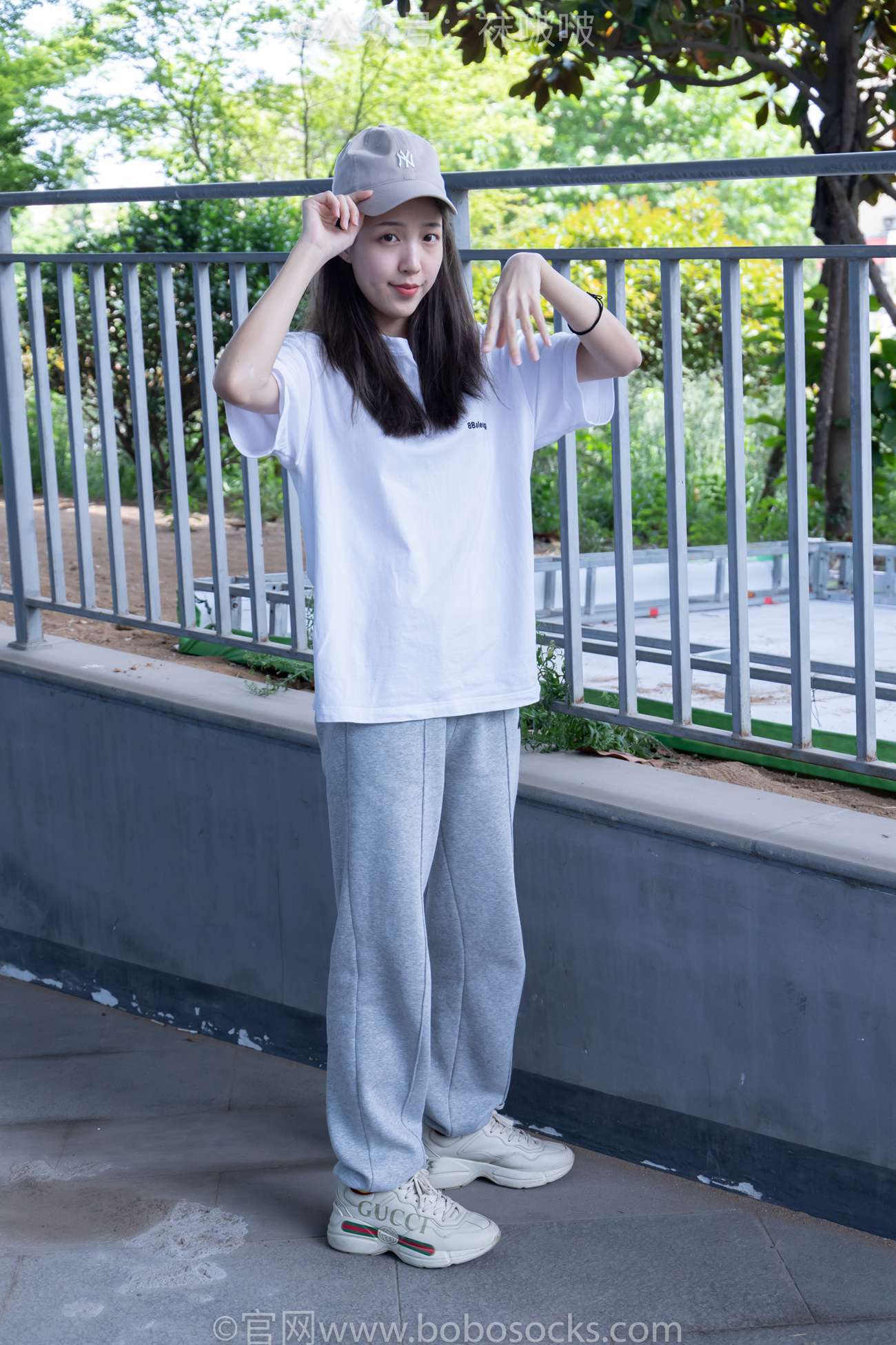 图片[133]-[BoBoSocks袜啵啵]NO.012 泡芙-运动鞋、白棉袜、裸足[132P] – 速更版-美库