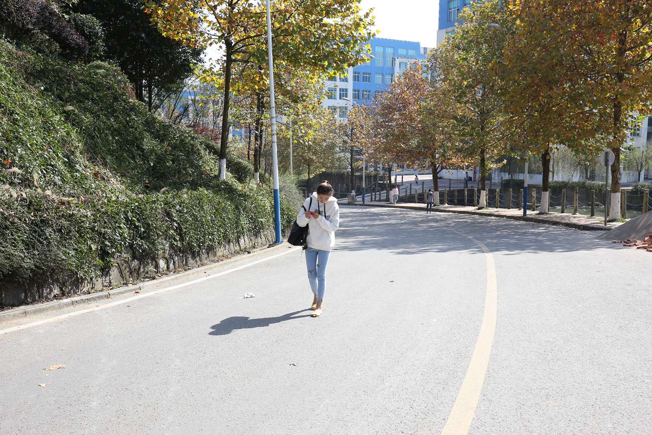 图片[16]-大西瓜爱牙膏-早期作品-Z6-3 模特1 9牛仔短丝 (2)[137P] – 速更版-美库