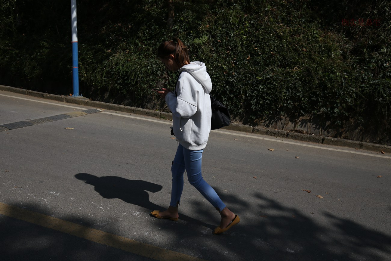 图片[22]-大西瓜爱牙膏-早期作品-Z6-3 模特1 9牛仔短丝 (2)[137P] – 速更版-美库