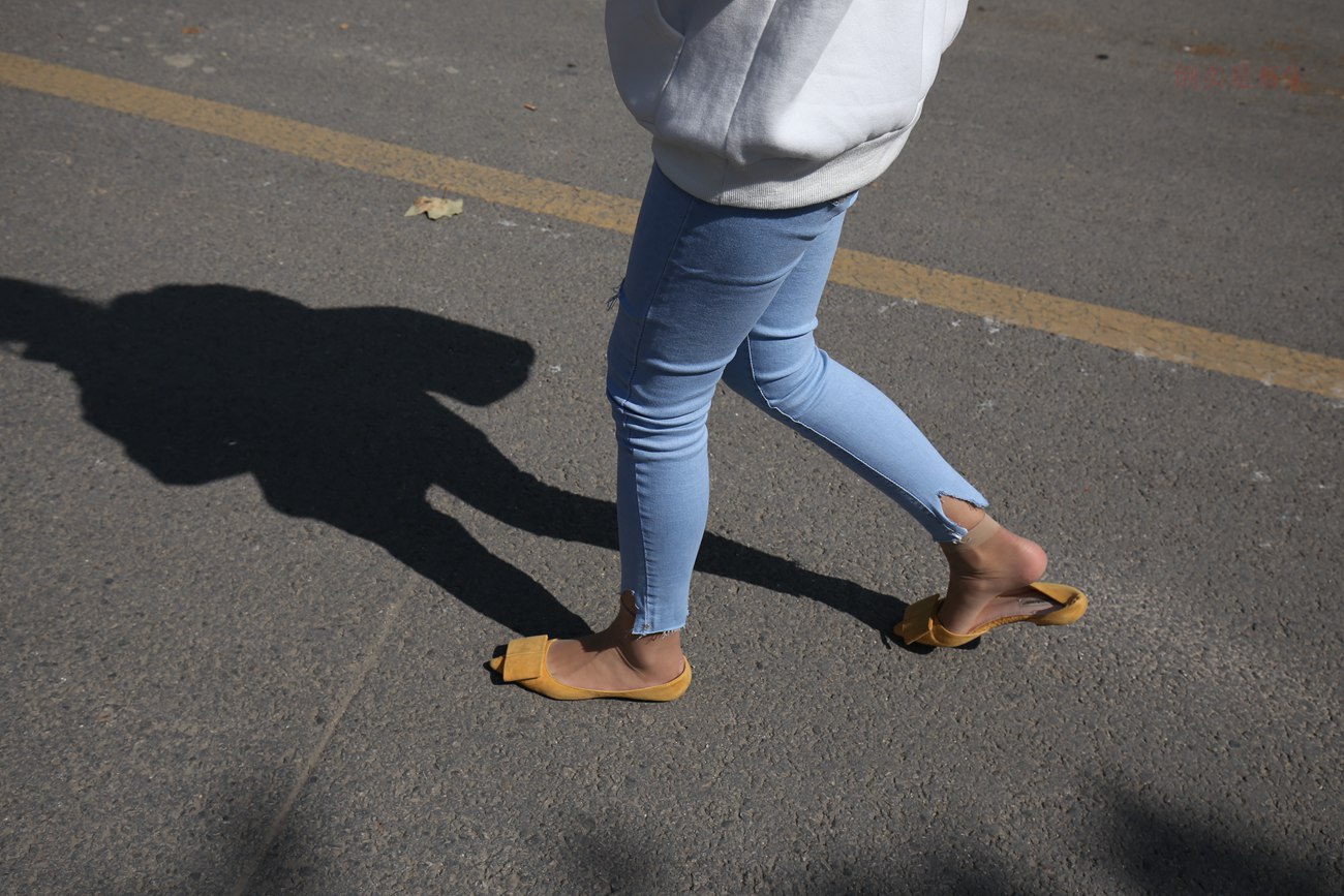 图片[23]-大西瓜爱牙膏-早期作品-Z6-3 模特1 9牛仔短丝 (2)[137P] – 速更版-美库