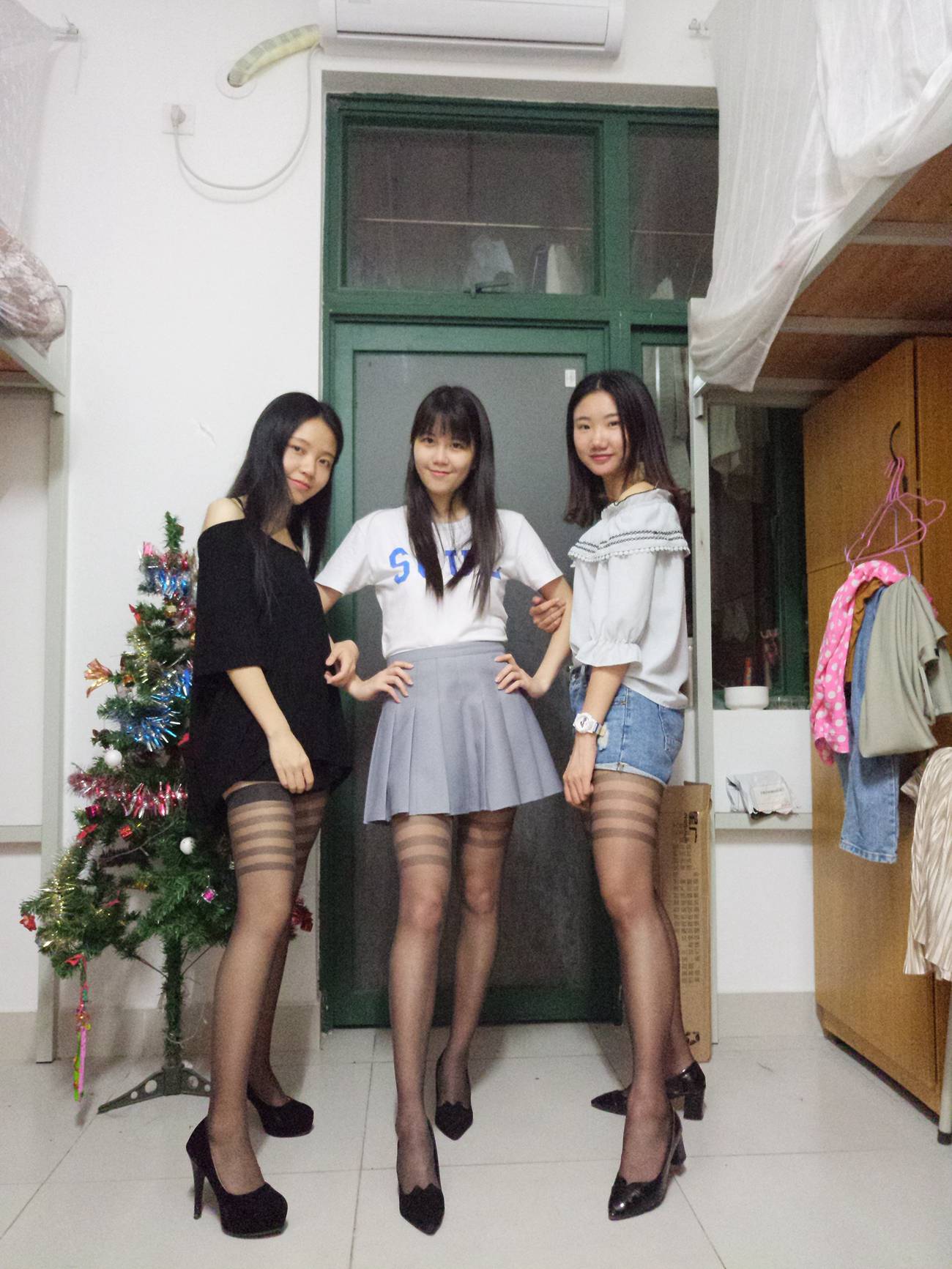 图片[54]-学妹校园寝室短丝系列017期 静静[60P] – 速更版-美库