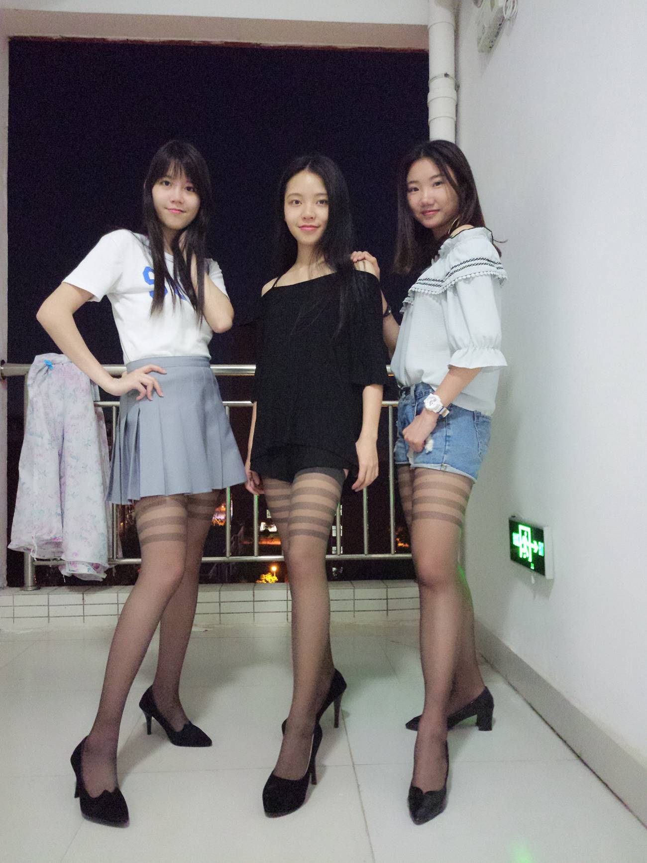 图片[57]-学妹校园寝室短丝系列017期 静静[60P] – 速更版-美库