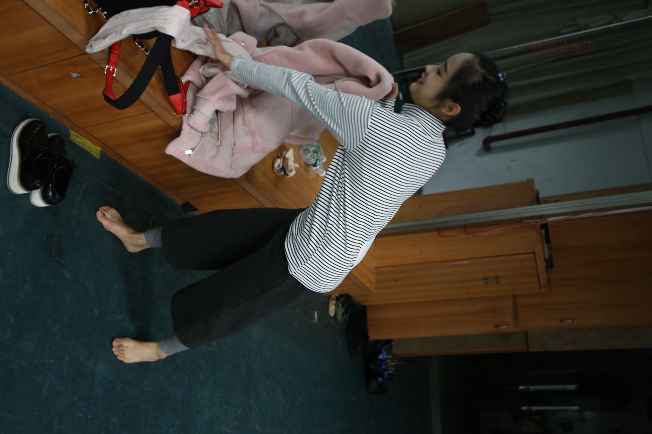 图片[141]-大西瓜爱牙膏-早期作品-Z6-4 模特2 月下舞蹈 (4)[157P] – 速更版-美库