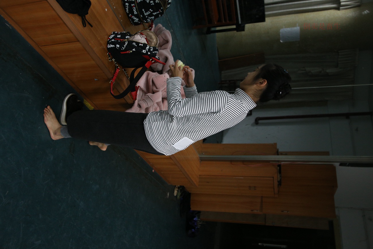 图片[142]-大西瓜爱牙膏-早期作品-Z6-4 模特2 月下舞蹈 (4)[157P] – 速更版-美库