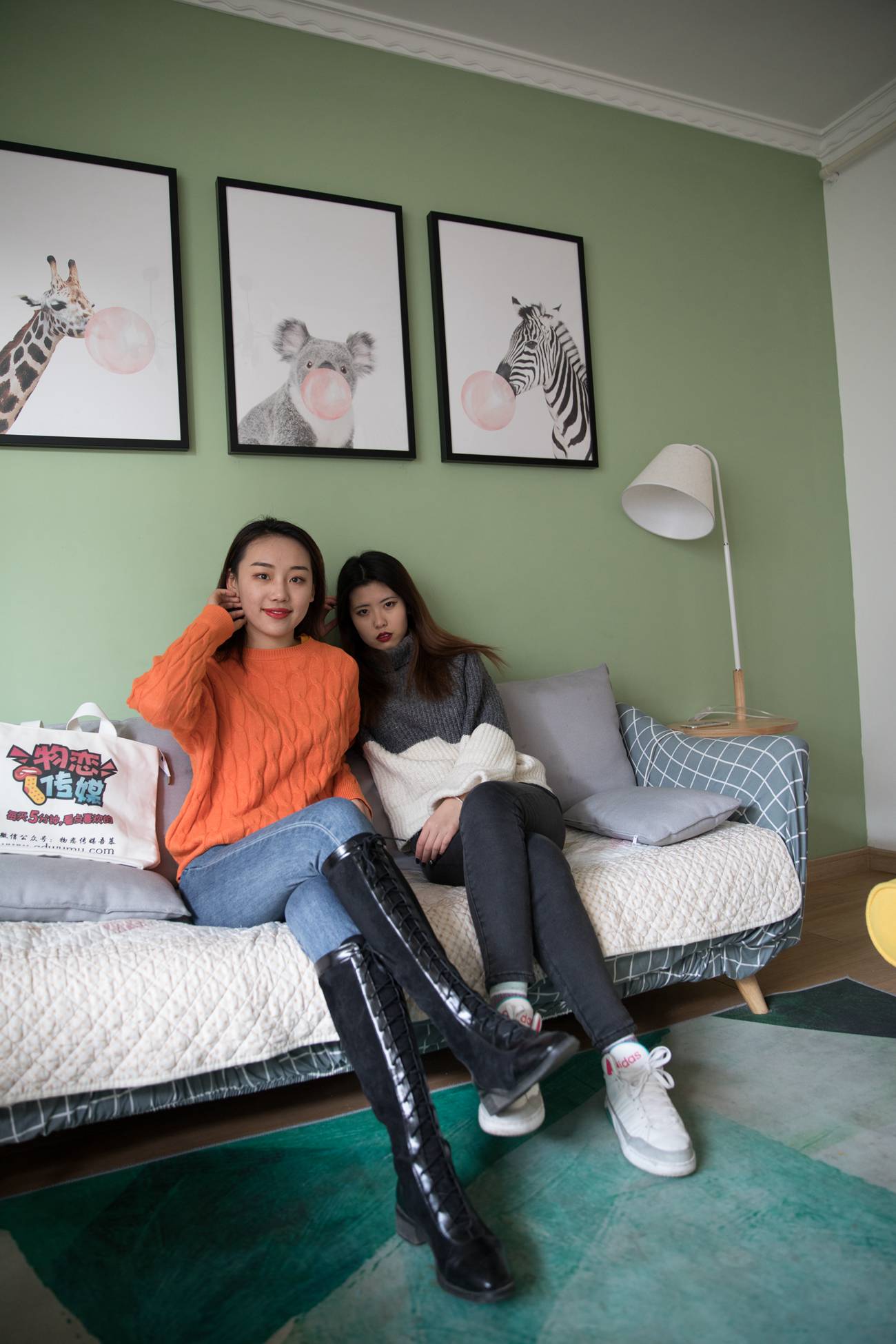 图片[183]-物恋传媒 No.328 闺蜜-甜美双子星 [185P] – 速更版-美库