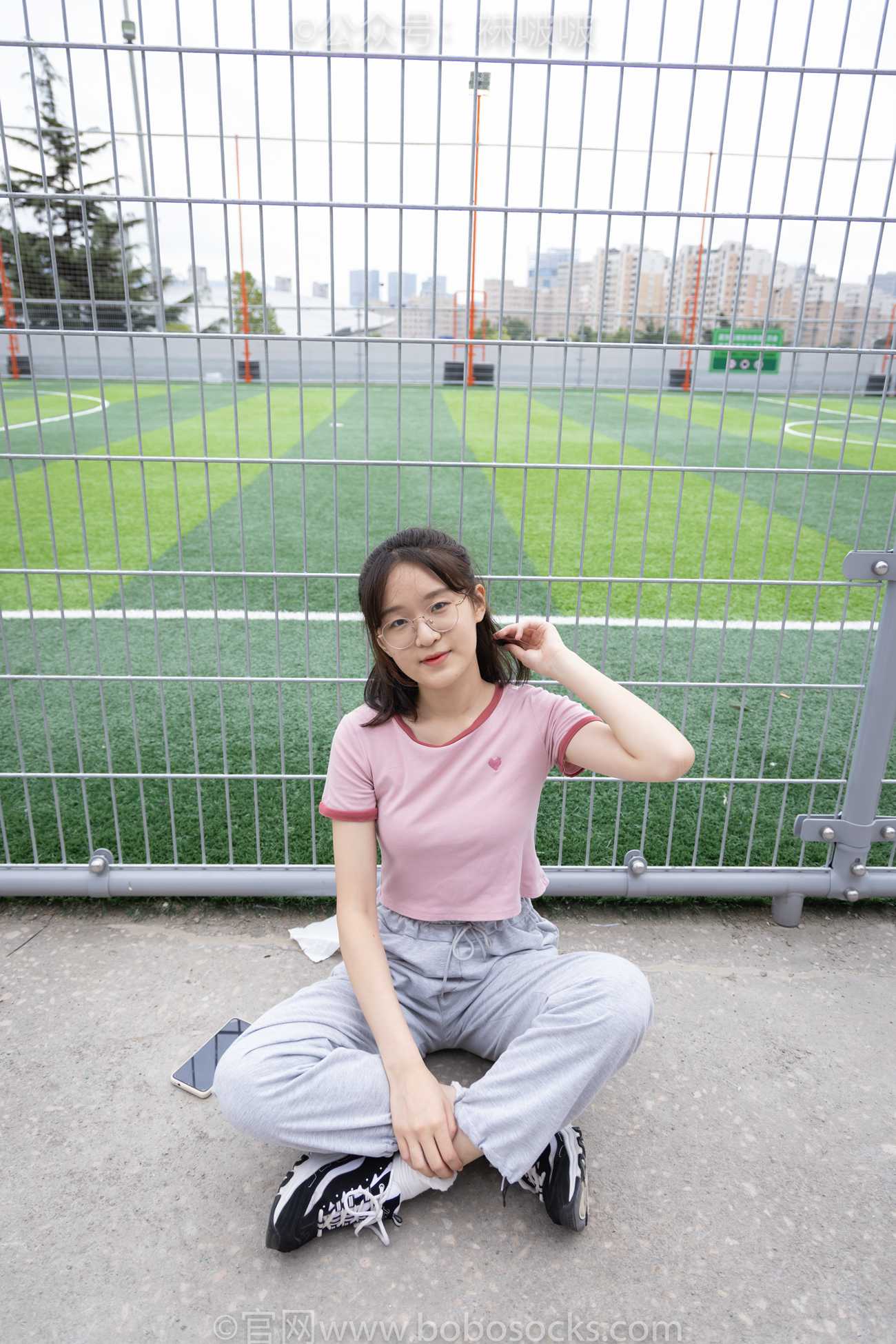 图片[17]-[BoBoSocks袜啵啵]NO.016 熊熊-斯凯奇运动鞋、棉袜（踩脏）、裸足[147P] – 速更版-美库