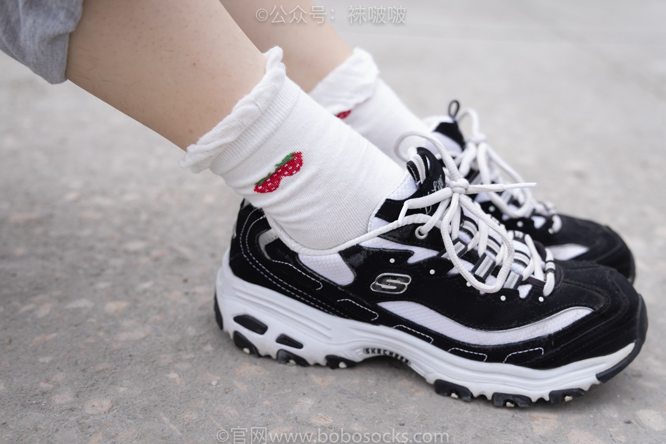 图片[31]-[BoBoSocks袜啵啵]NO.016 熊熊-斯凯奇运动鞋、棉袜（踩脏）、裸足[147P] – 速更版-美库