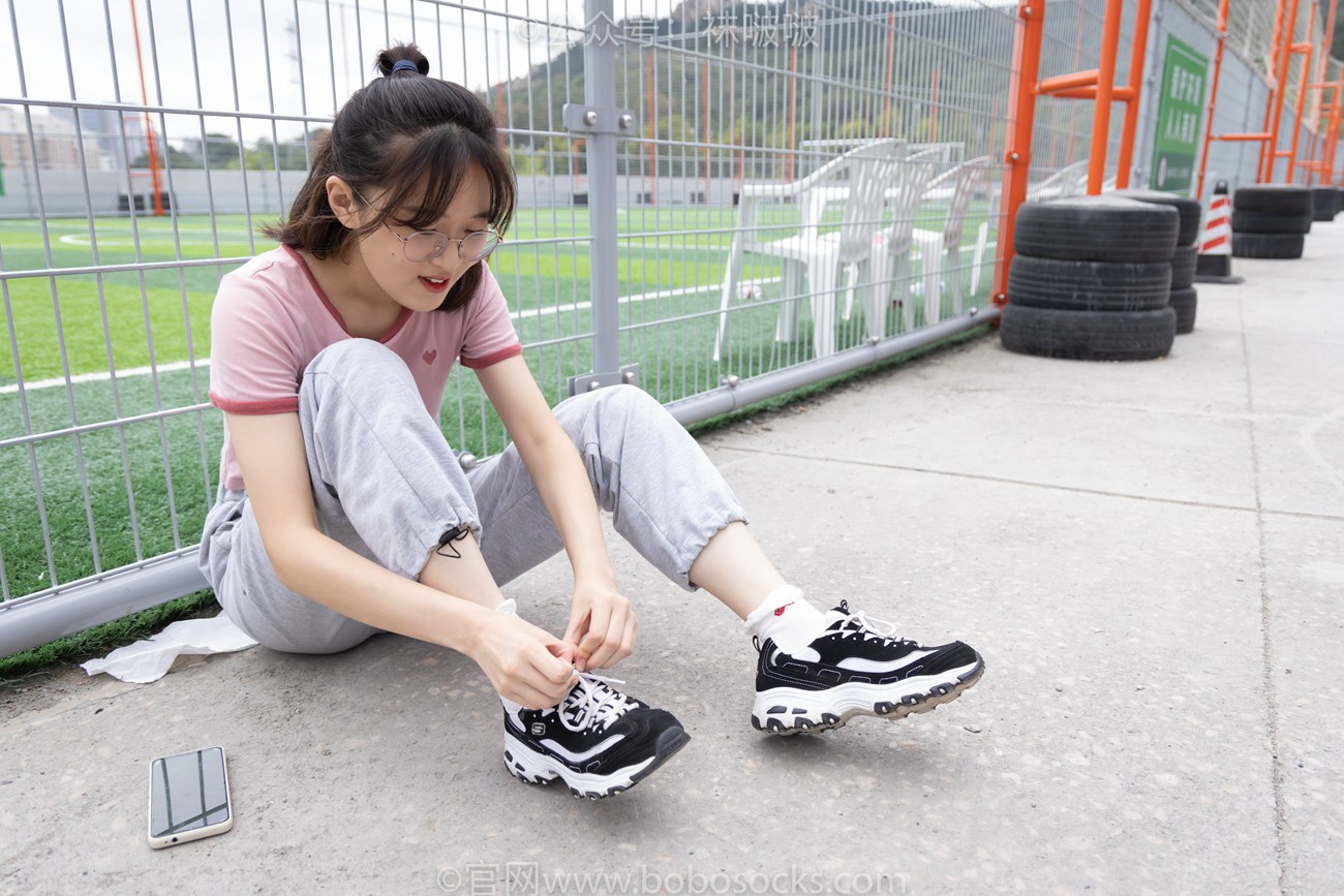 图片[35]-[BoBoSocks袜啵啵]NO.016 熊熊-斯凯奇运动鞋、棉袜（踩脏）、裸足[147P] – 速更版-美库