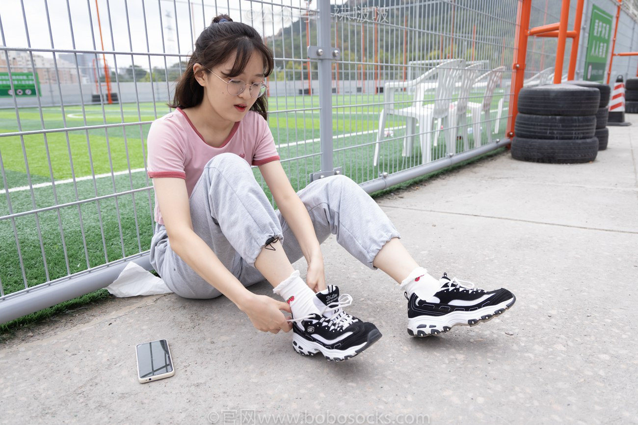 图片[36]-[BoBoSocks袜啵啵]NO.016 熊熊-斯凯奇运动鞋、棉袜（踩脏）、裸足[147P] – 速更版-美库