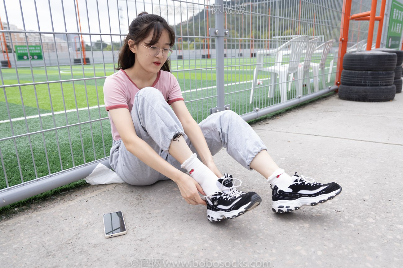 图片[37]-[BoBoSocks袜啵啵]NO.016 熊熊-斯凯奇运动鞋、棉袜（踩脏）、裸足[147P] – 速更版-美库