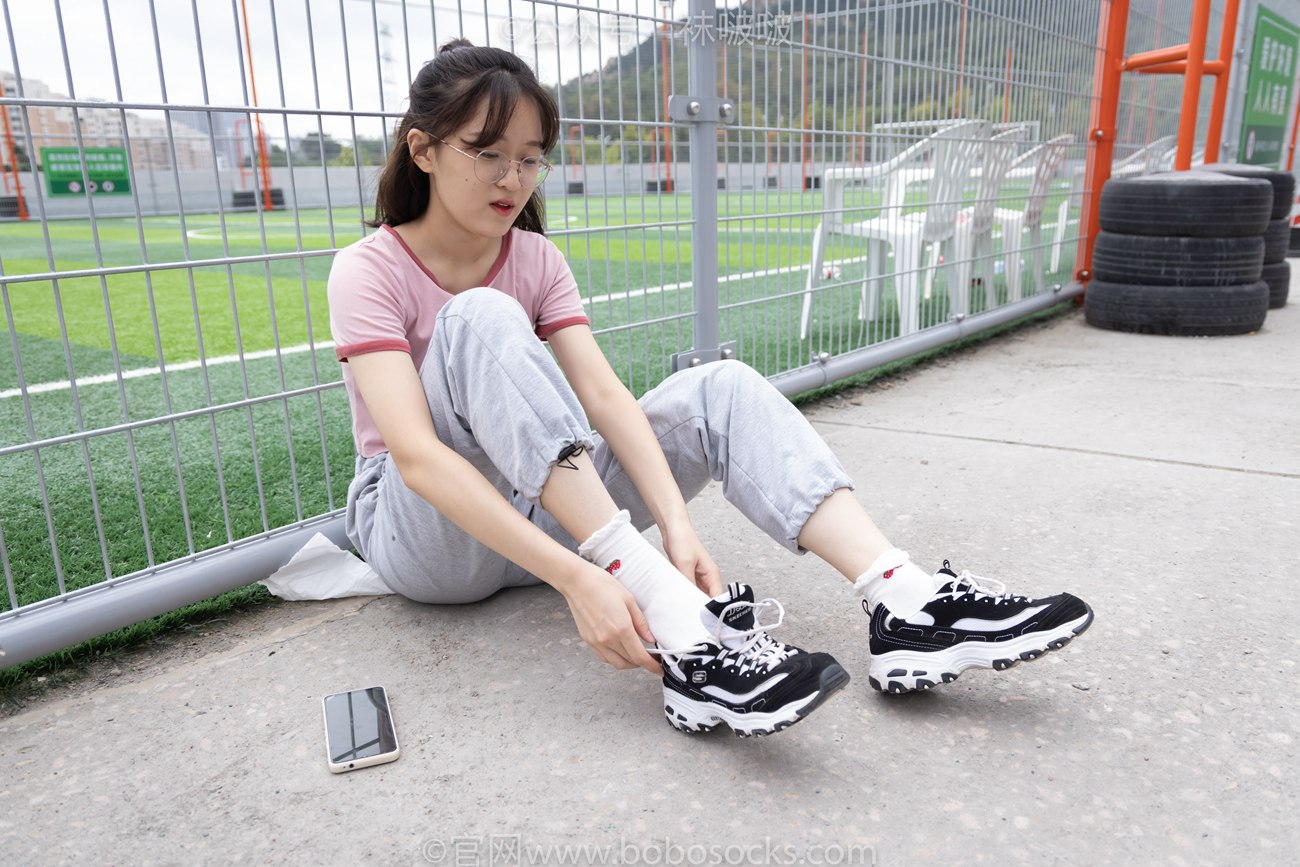 图片[38]-[BoBoSocks袜啵啵]NO.016 熊熊-斯凯奇运动鞋、棉袜（踩脏）、裸足[147P] – 速更版-美库