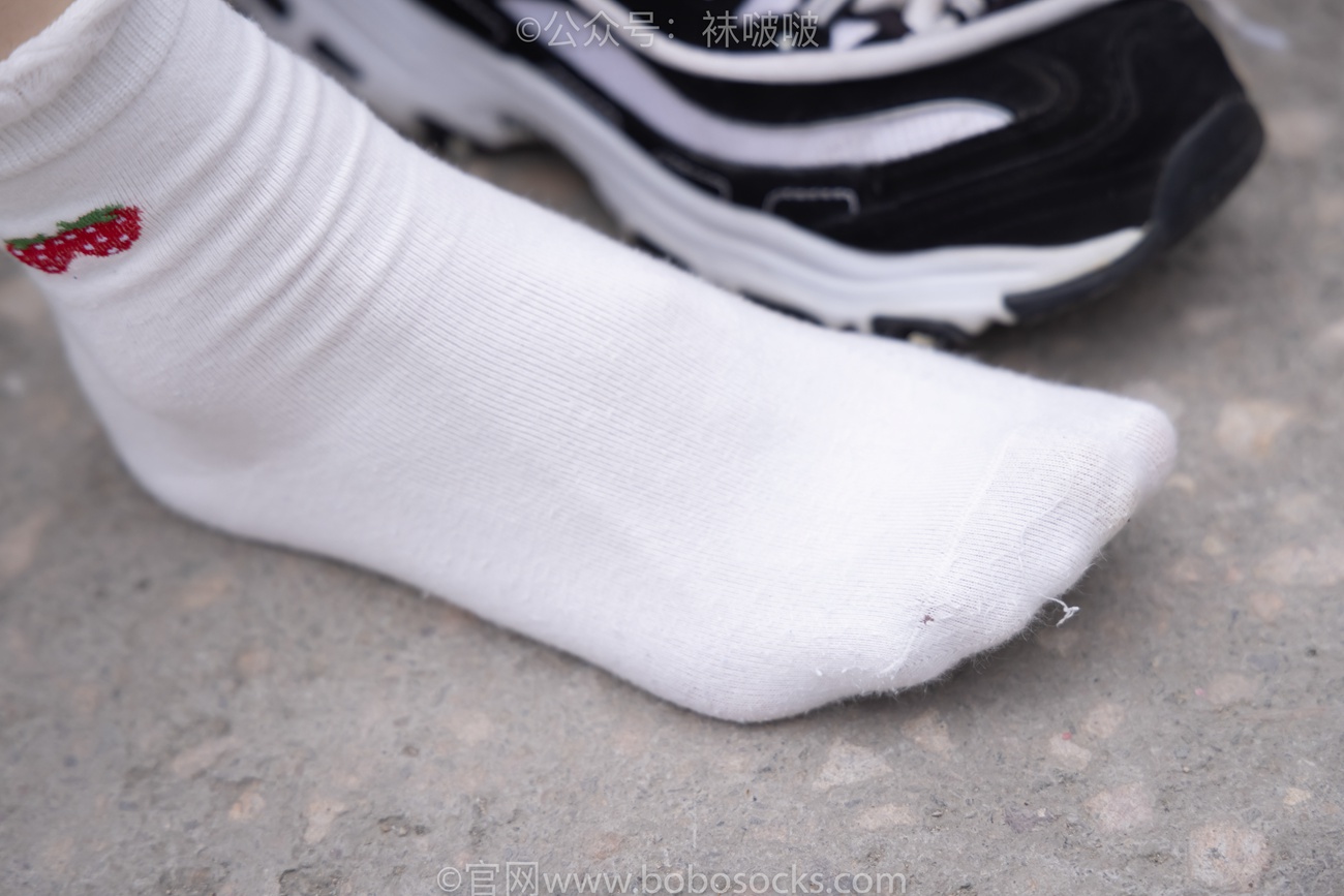 图片[45]-[BoBoSocks袜啵啵]NO.016 熊熊-斯凯奇运动鞋、棉袜（踩脏）、裸足[147P] – 速更版-美库