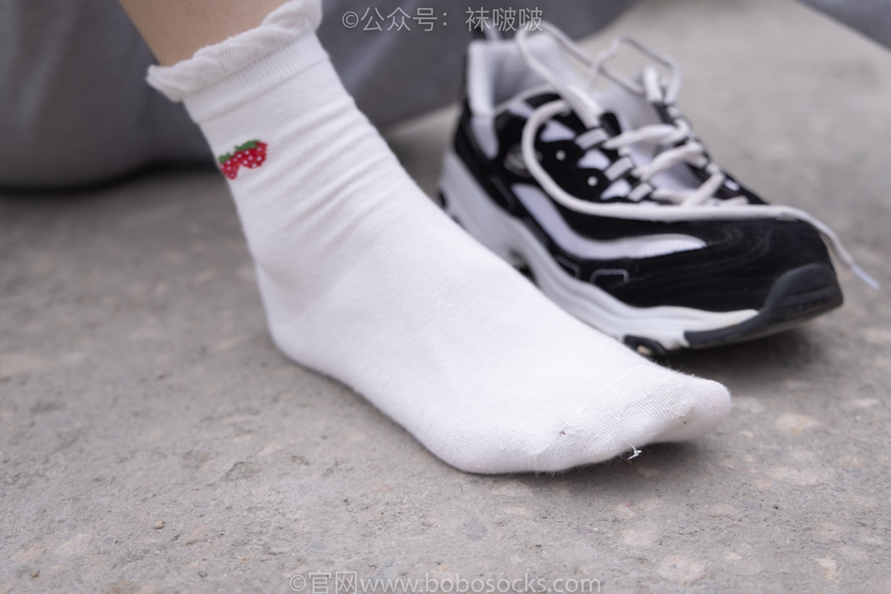 图片[46]-[BoBoSocks袜啵啵]NO.016 熊熊-斯凯奇运动鞋、棉袜（踩脏）、裸足[147P] – 速更版-美库