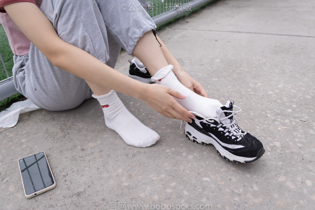 图片[54]-[BoBoSocks袜啵啵]NO.016 熊熊-斯凯奇运动鞋、棉袜（踩脏）、裸足[147P] – 速更版-美库