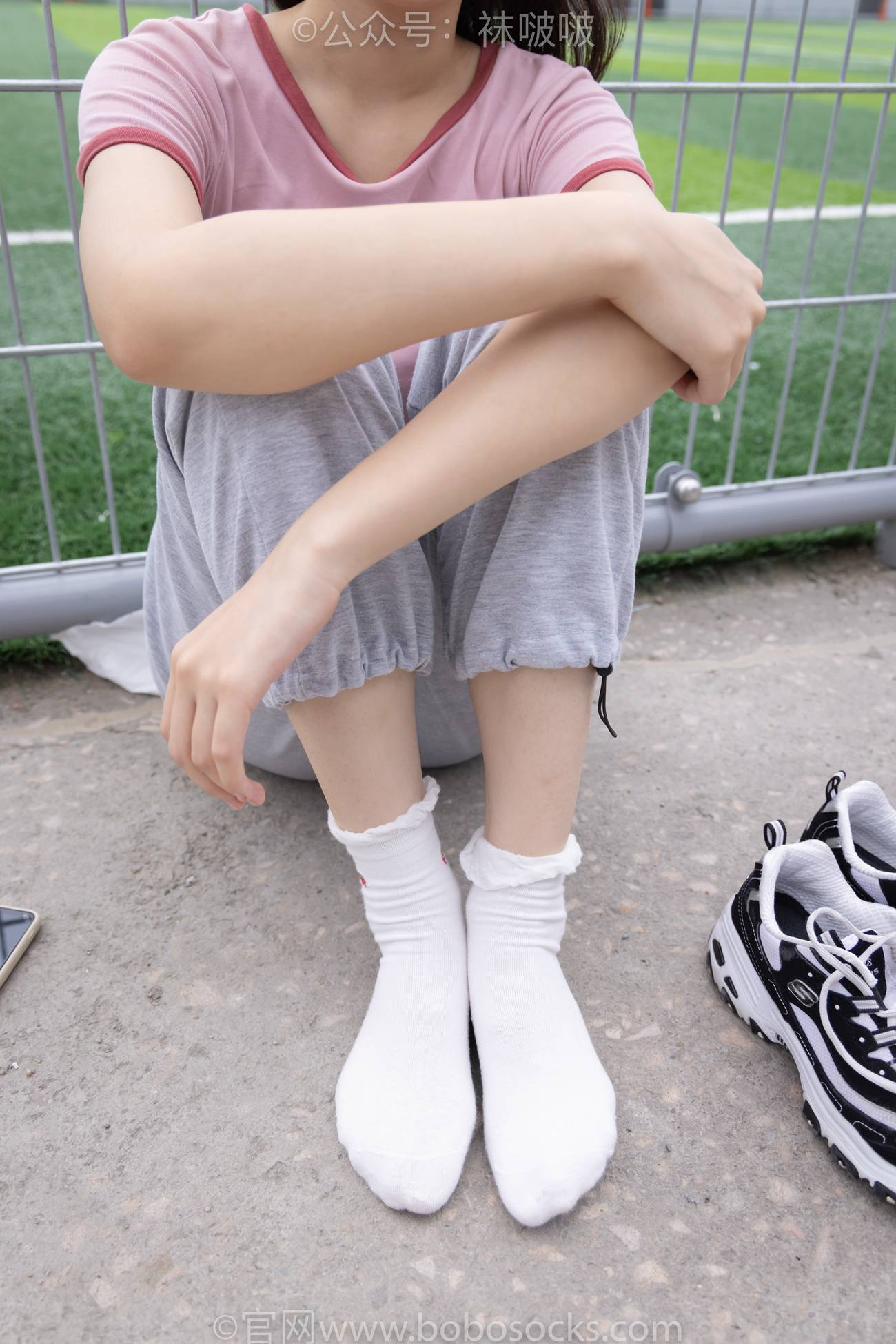 图片[57]-[BoBoSocks袜啵啵]NO.016 熊熊-斯凯奇运动鞋、棉袜（踩脏）、裸足[147P] – 速更版-美库