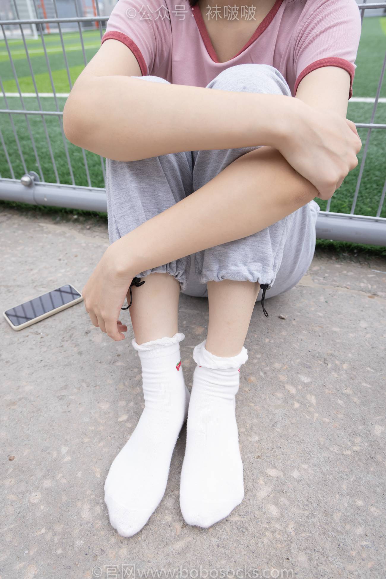 图片[84]-[BoBoSocks袜啵啵]NO.016 熊熊-斯凯奇运动鞋、棉袜（踩脏）、裸足[147P] – 速更版-美库