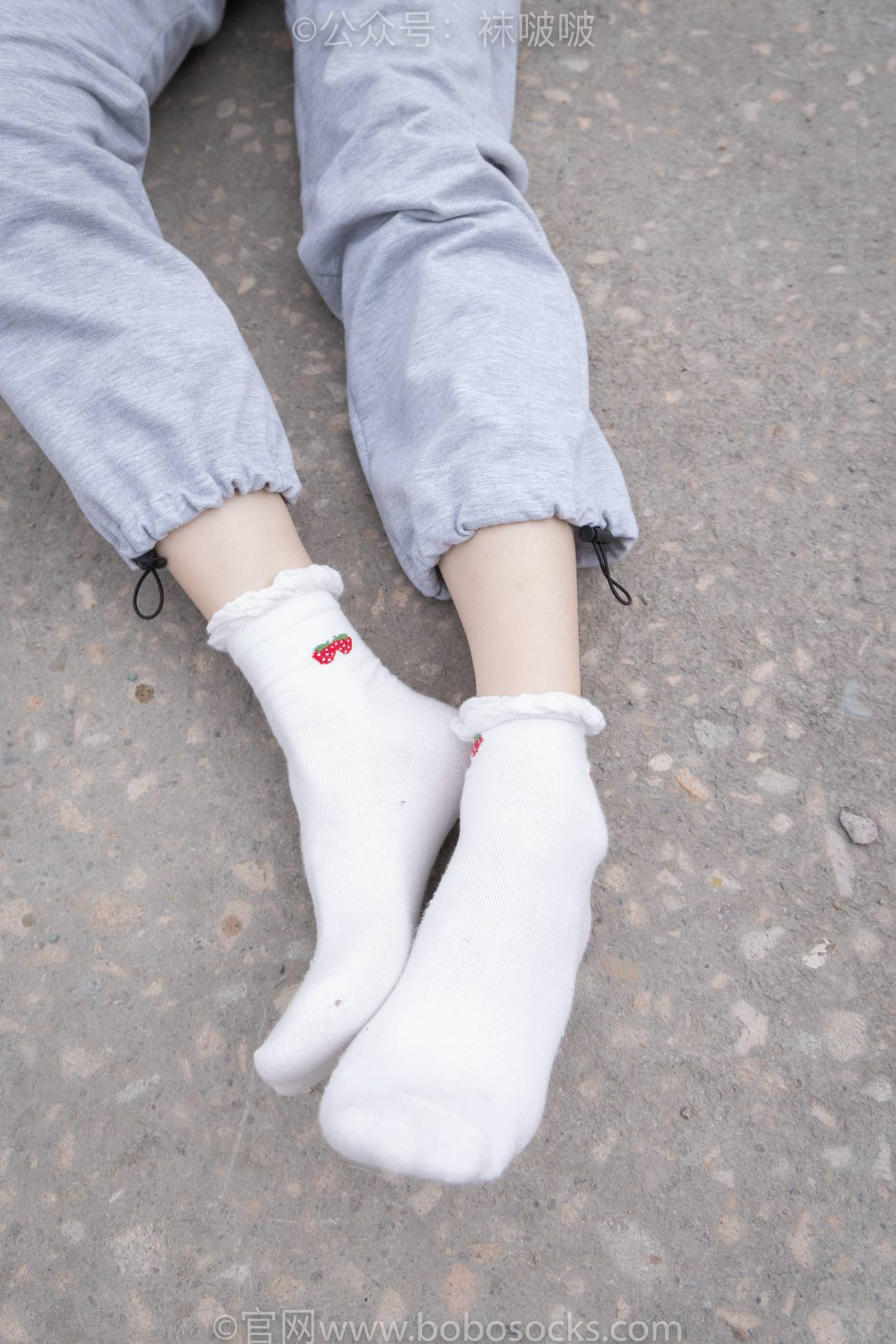 图片[92]-[BoBoSocks袜啵啵]NO.016 熊熊-斯凯奇运动鞋、棉袜（踩脏）、裸足[147P] – 速更版-美库