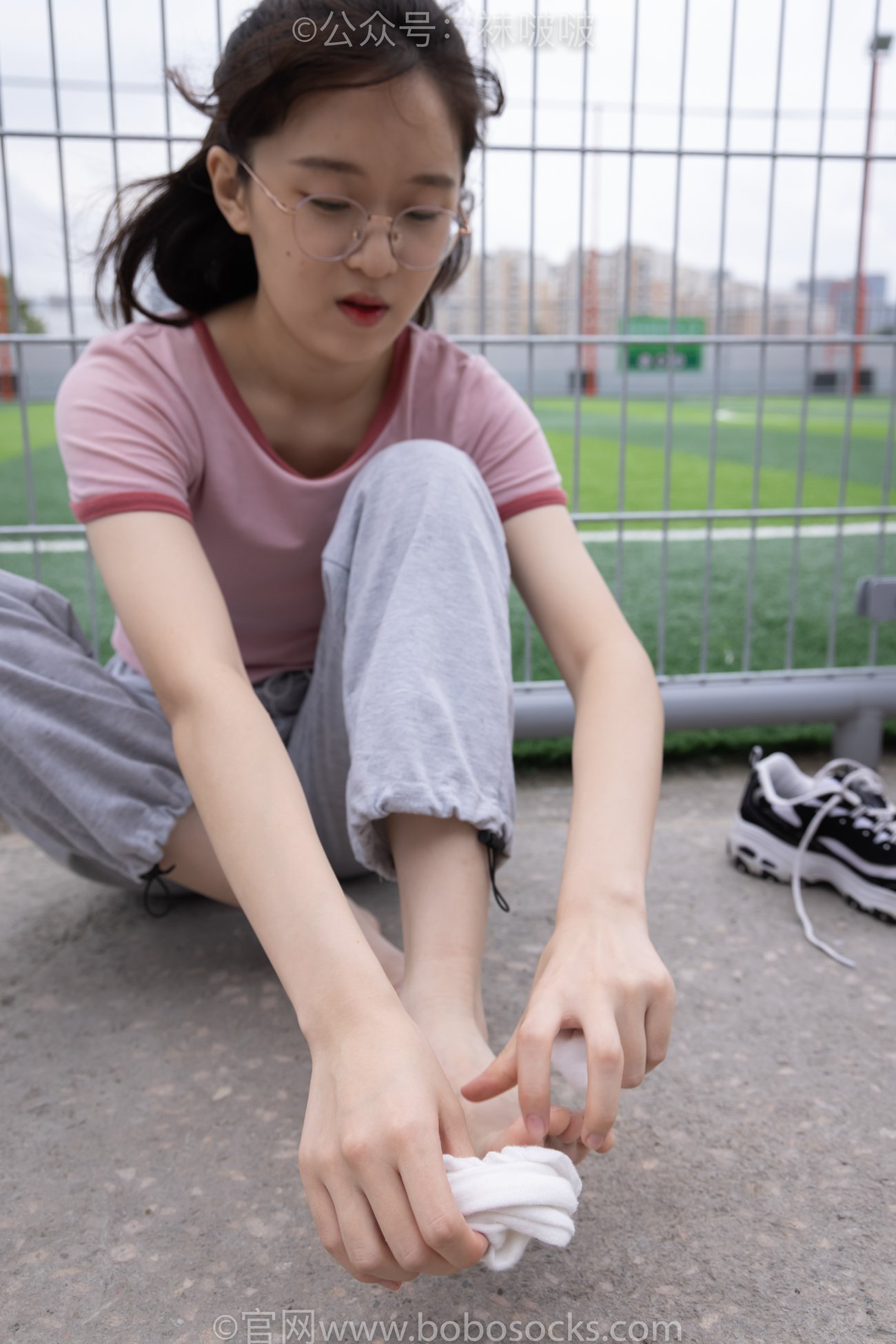 图片[117]-[BoBoSocks袜啵啵]NO.016 熊熊-斯凯奇运动鞋、棉袜（踩脏）、裸足[147P] – 速更版-美库