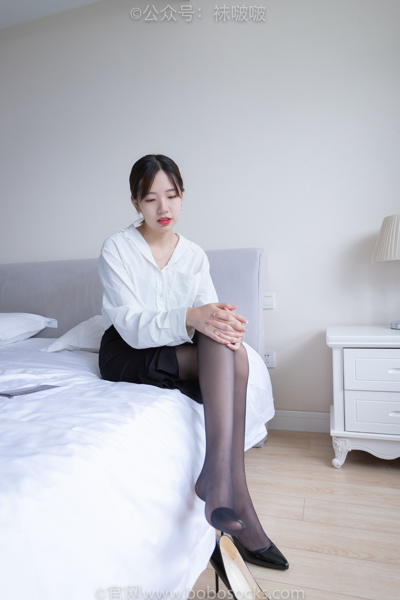 图片[36]-[BoBoSocks袜啵啵]NO.017 小甜豆-OL制服、高跟鞋、黑丝[131P] – 速更版-美库