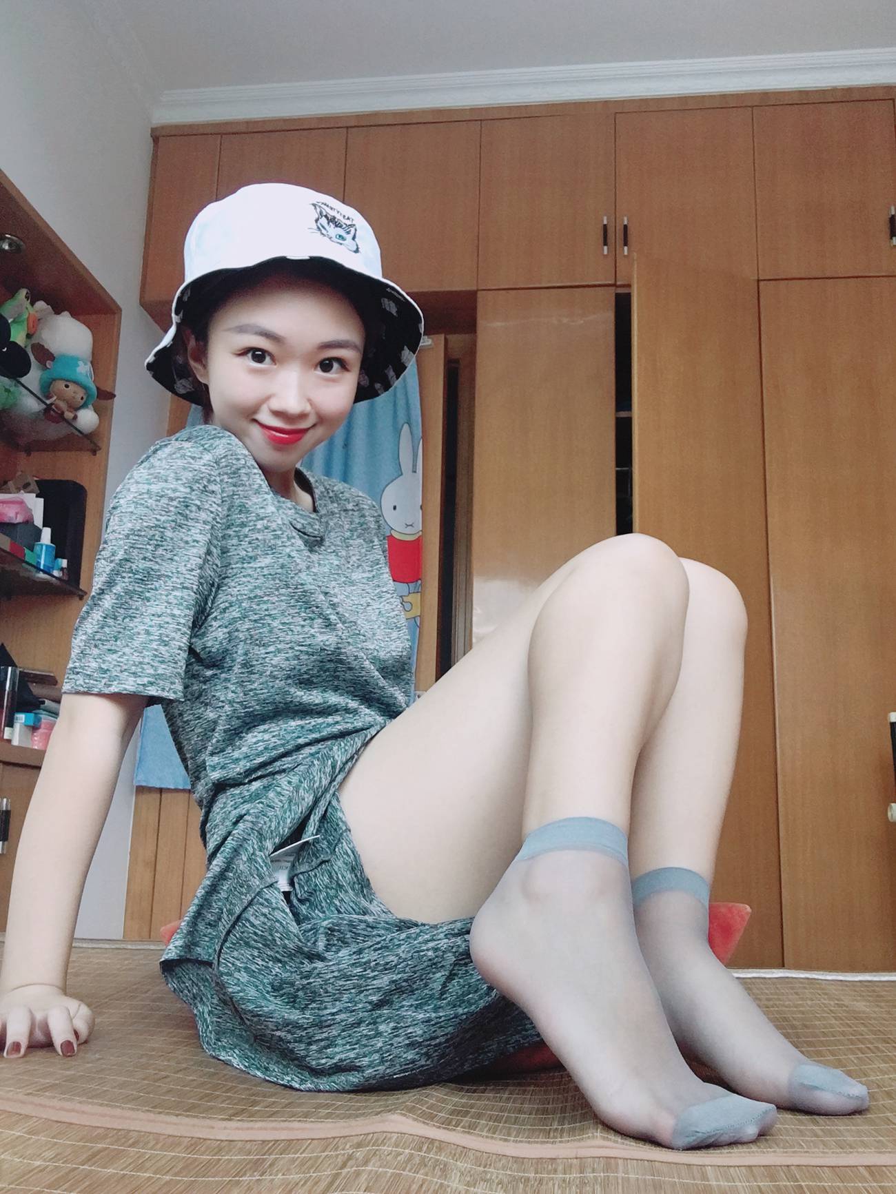 图片[26]-学妹校园寝室短丝系列020期 李姗姗[90P] – 速更版-美库