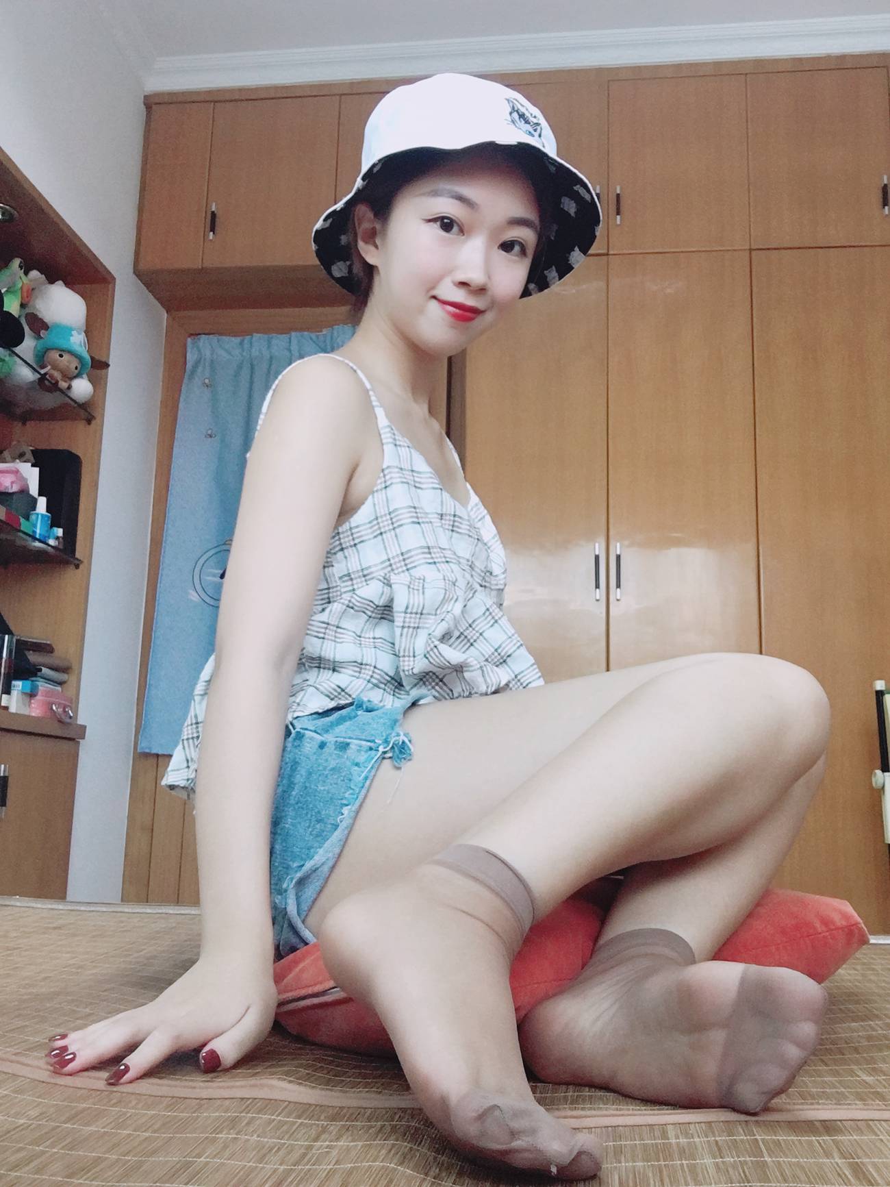 图片[30]-学妹校园寝室短丝系列020期 李姗姗[90P] – 速更版-美库