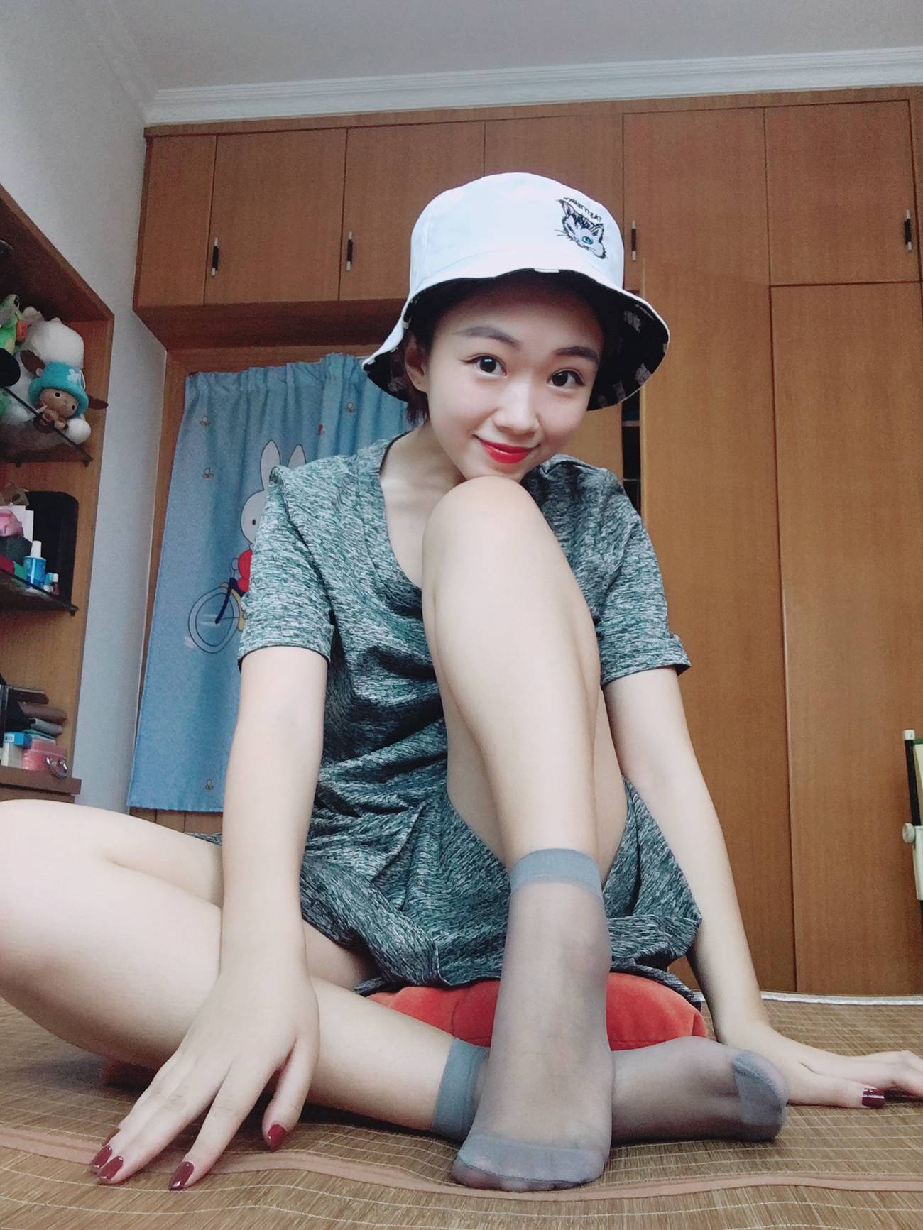 图片[63]-学妹校园寝室短丝系列020期 李姗姗[90P] – 速更版-美库