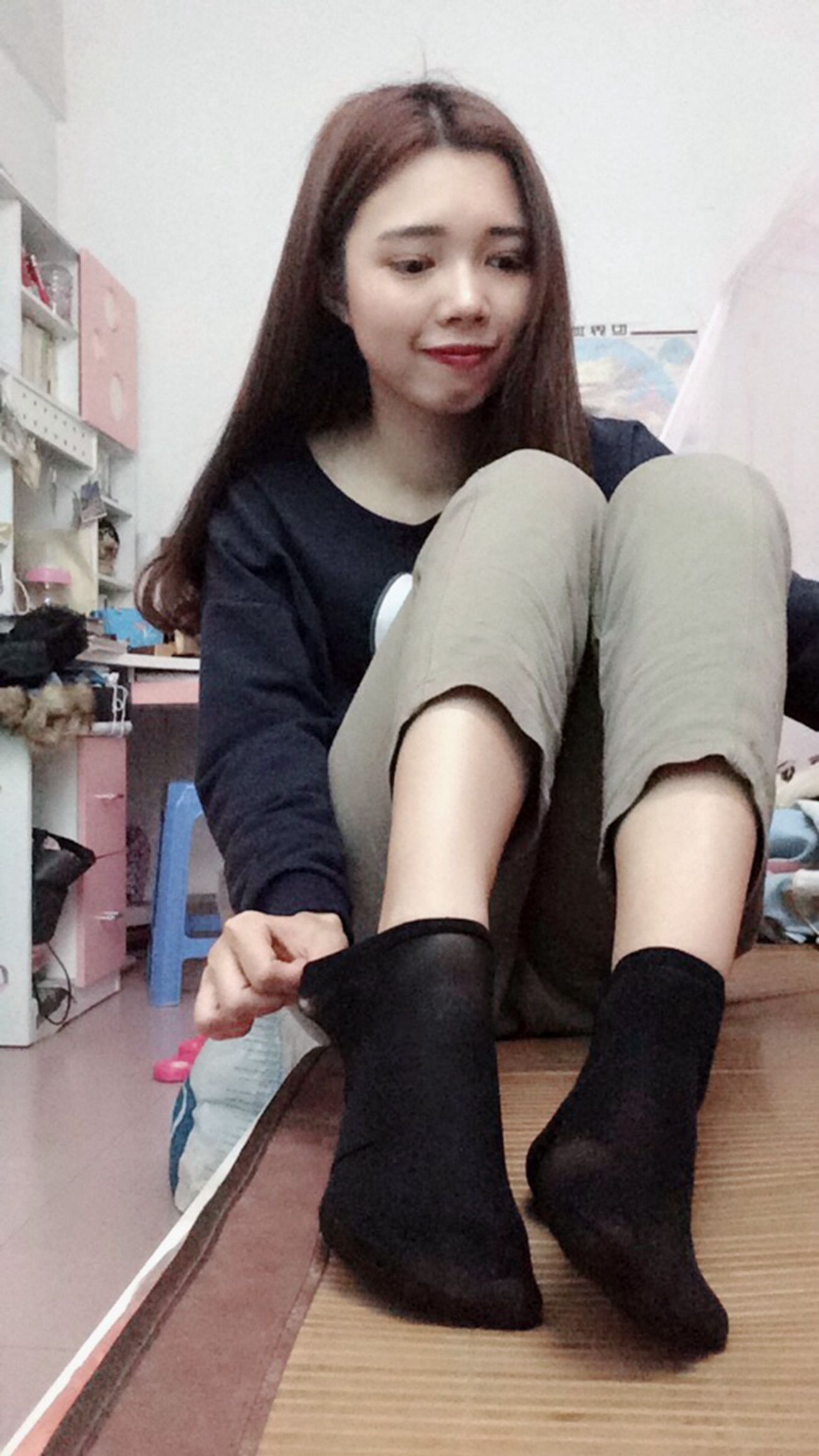 图片[10]-学妹校园寝室短丝系列021期 连小妮[78P] – 速更版-美库