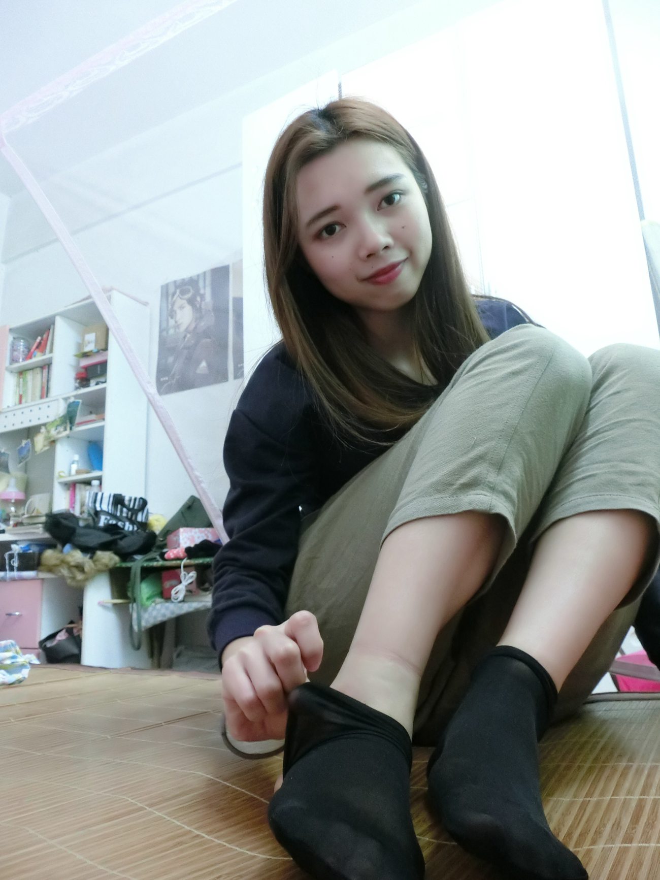 图片[76]-学妹校园寝室短丝系列021期 连小妮[78P] – 速更版-美库