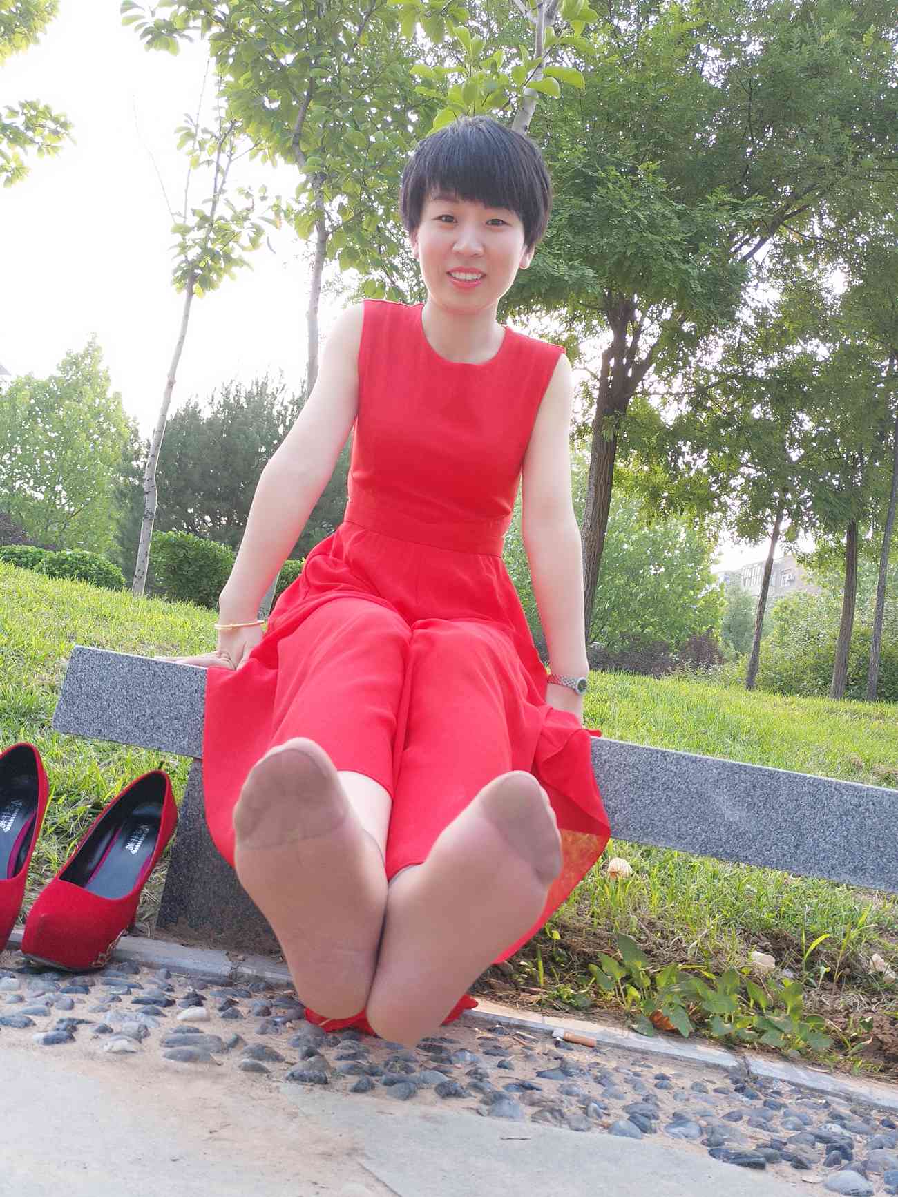 图片[24]-学妹校园寝室短丝系列022期 冯婷[98P] – 速更版-美库