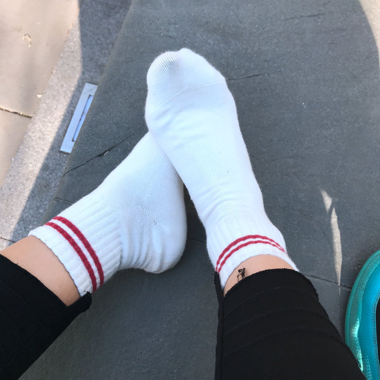 图片[24]-安乔乔儿(Nia乔乔) 户外露脚脚[80P] – 速更版-美库