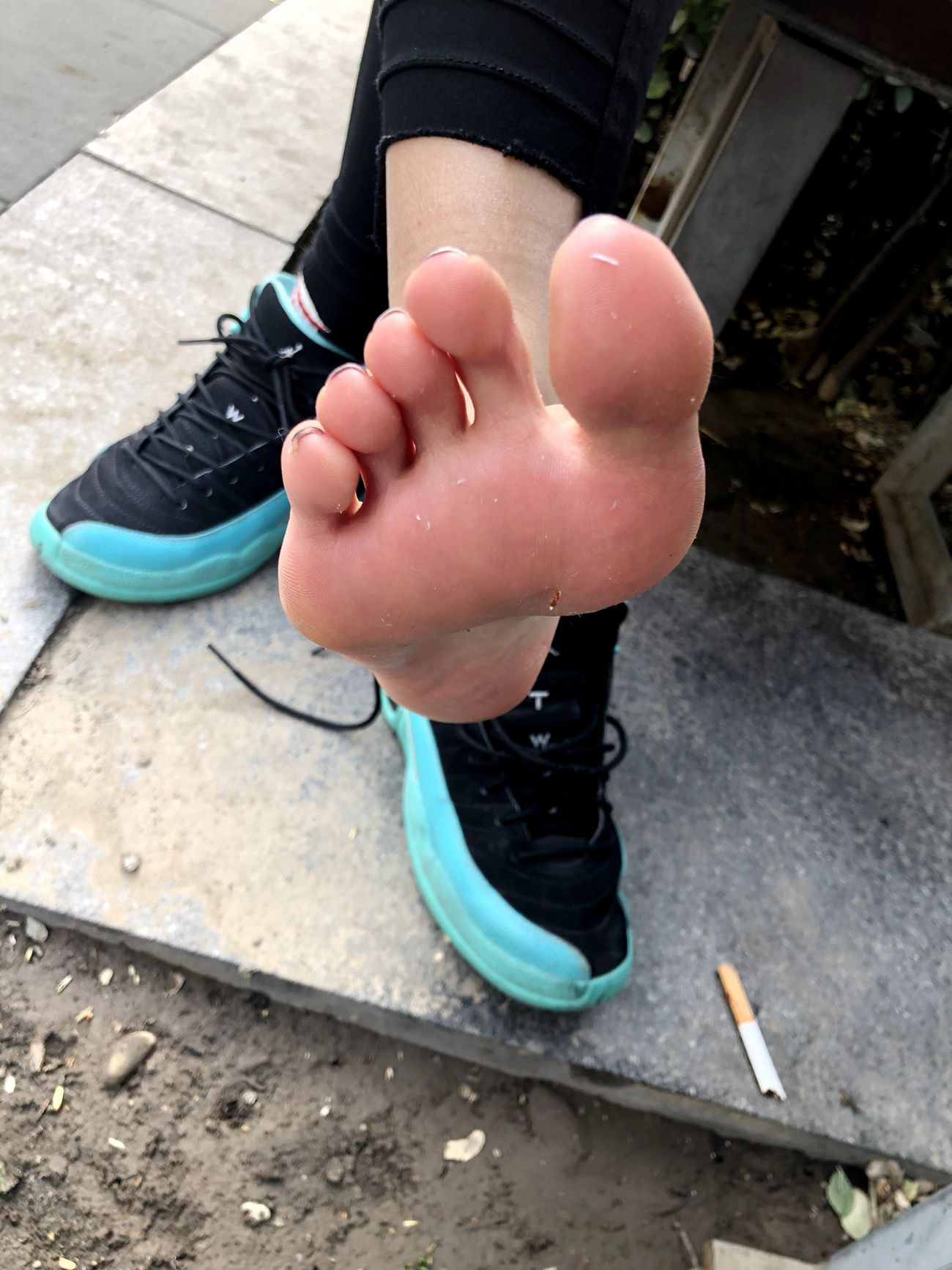 图片[46]-安乔乔儿(Nia乔乔) 户外露脚脚[80P] – 速更版-美库