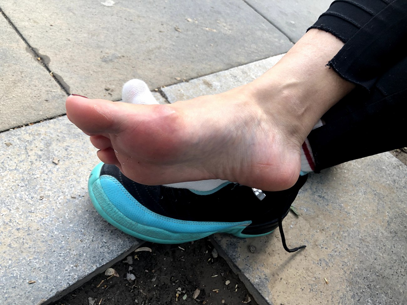 图片[57]-安乔乔儿(Nia乔乔) 户外露脚脚[80P] – 速更版-美库