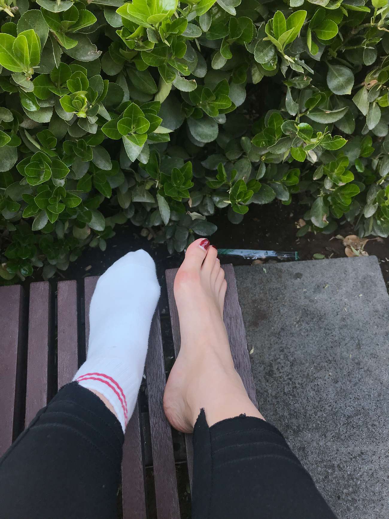 图片[65]-安乔乔儿(Nia乔乔) 户外露脚脚[80P] – 速更版-美库