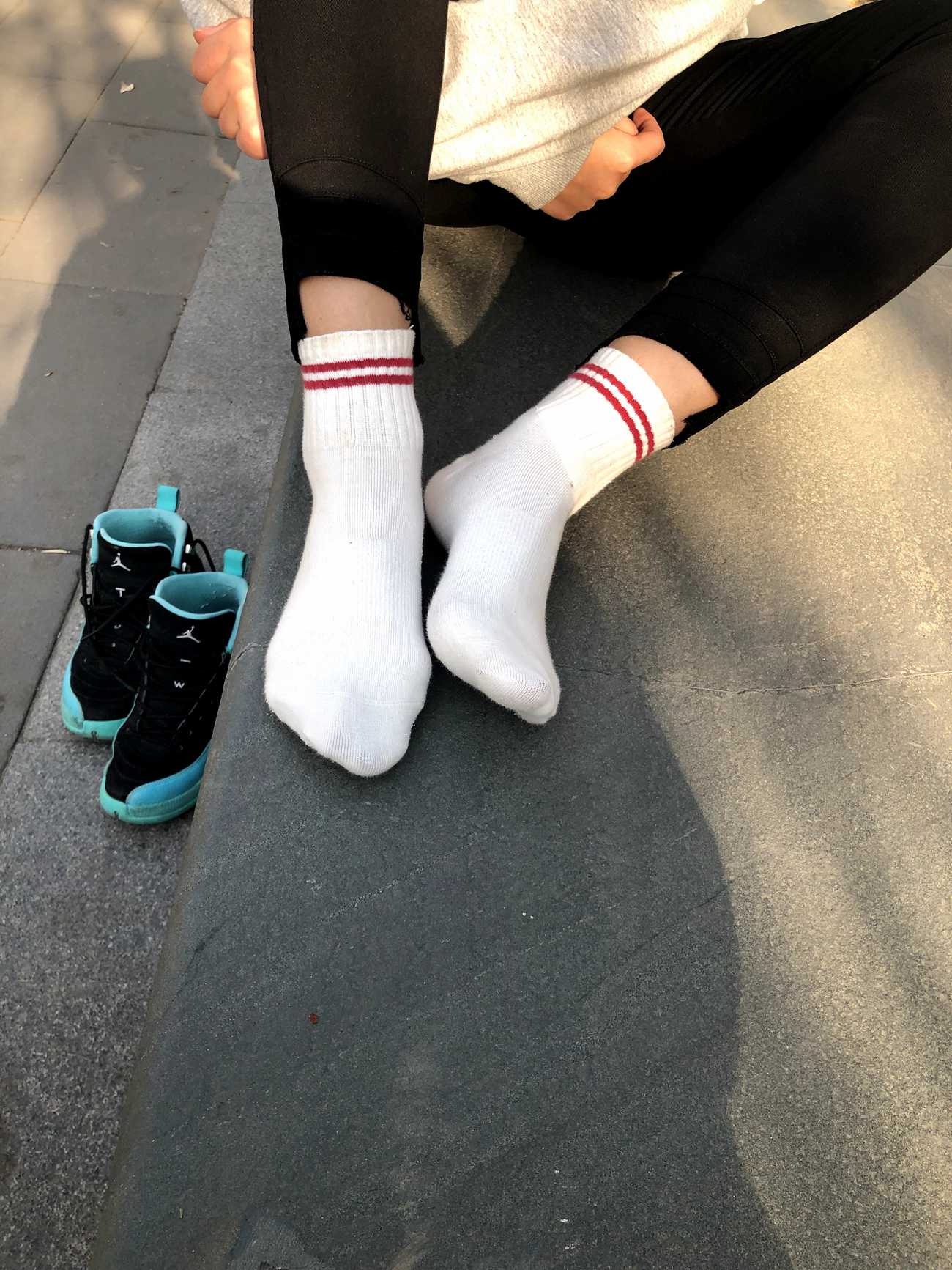 图片[73]-安乔乔儿(Nia乔乔) 户外露脚脚[80P] – 速更版-美库