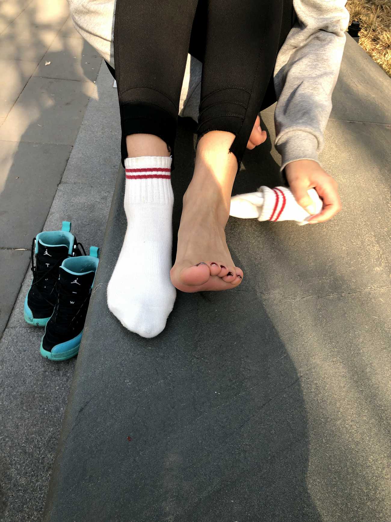 图片[75]-安乔乔儿(Nia乔乔) 户外露脚脚[80P] – 速更版-美库