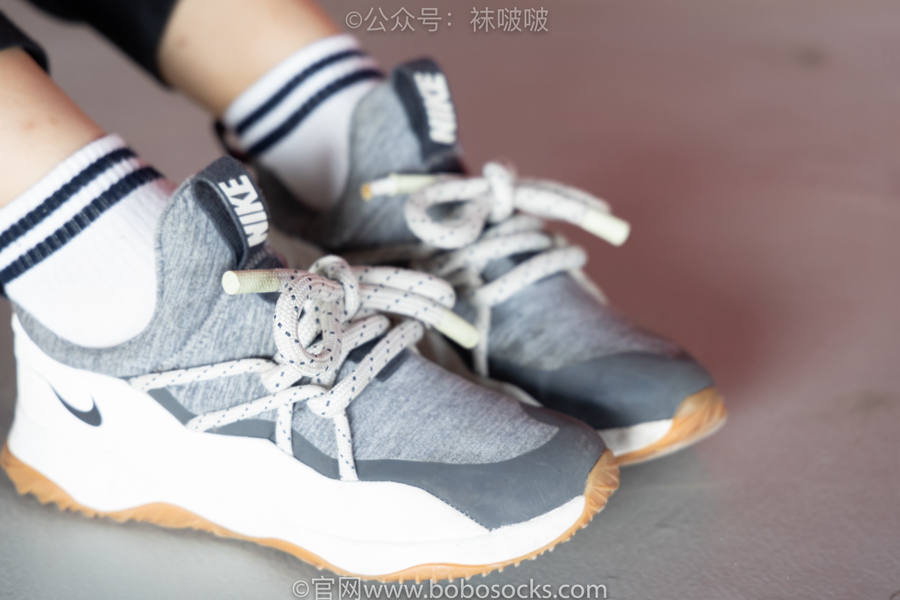 图片[24]-[BoBoSocks袜啵啵]NO.018 木木-运动鞋、白棉袜、裸足[136P] – 速更版-美库
