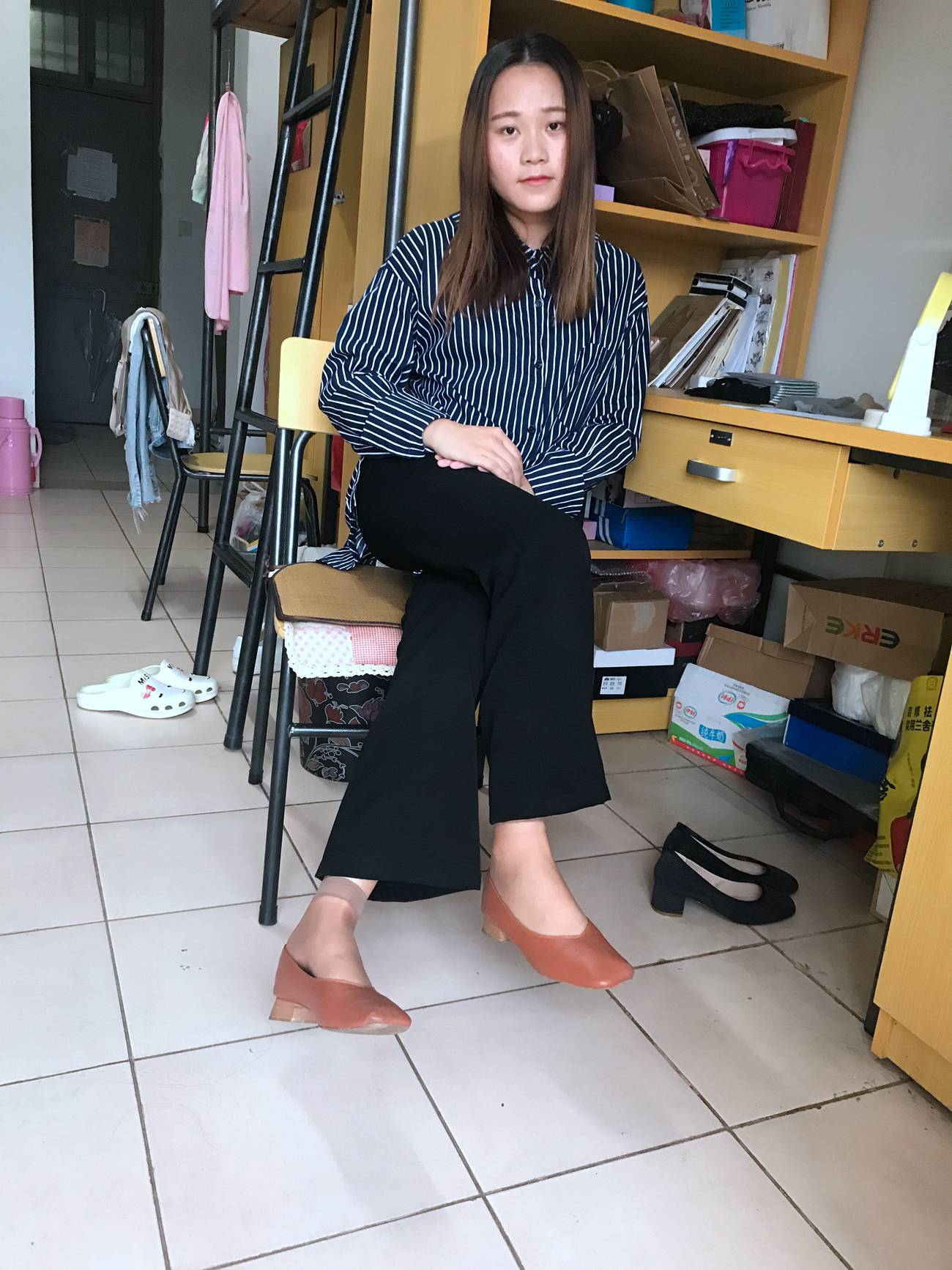 图片[25]-学妹校园寝室短丝系列023期 林丽雯[98P] – 速更版-美库