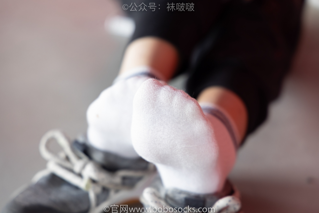图片[46]-[BoBoSocks袜啵啵]NO.018 木木-运动鞋、白棉袜、裸足[136P] – 速更版-美库
