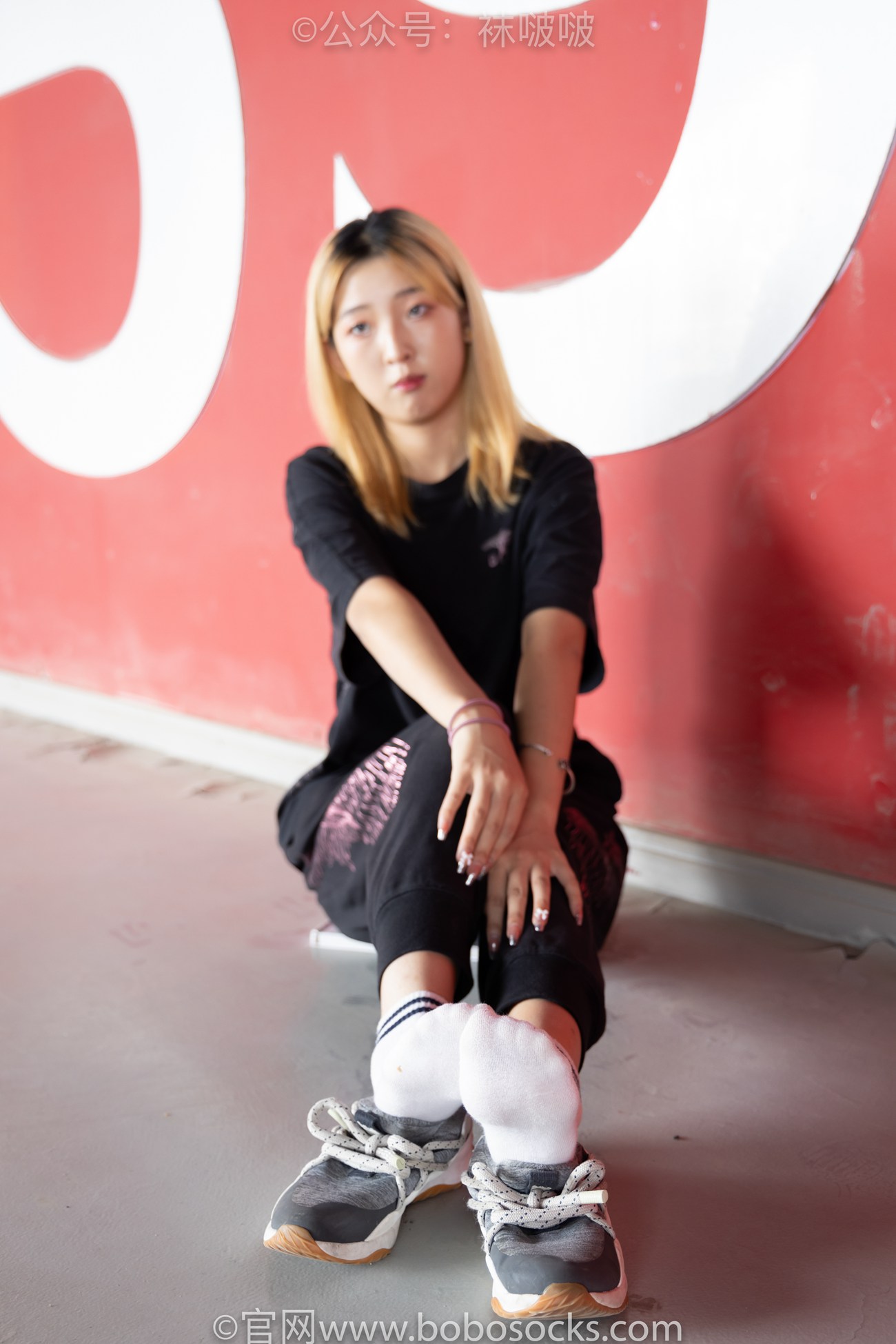 图片[45]-[BoBoSocks袜啵啵]NO.018 木木-运动鞋、白棉袜、裸足[136P] – 速更版-美库
