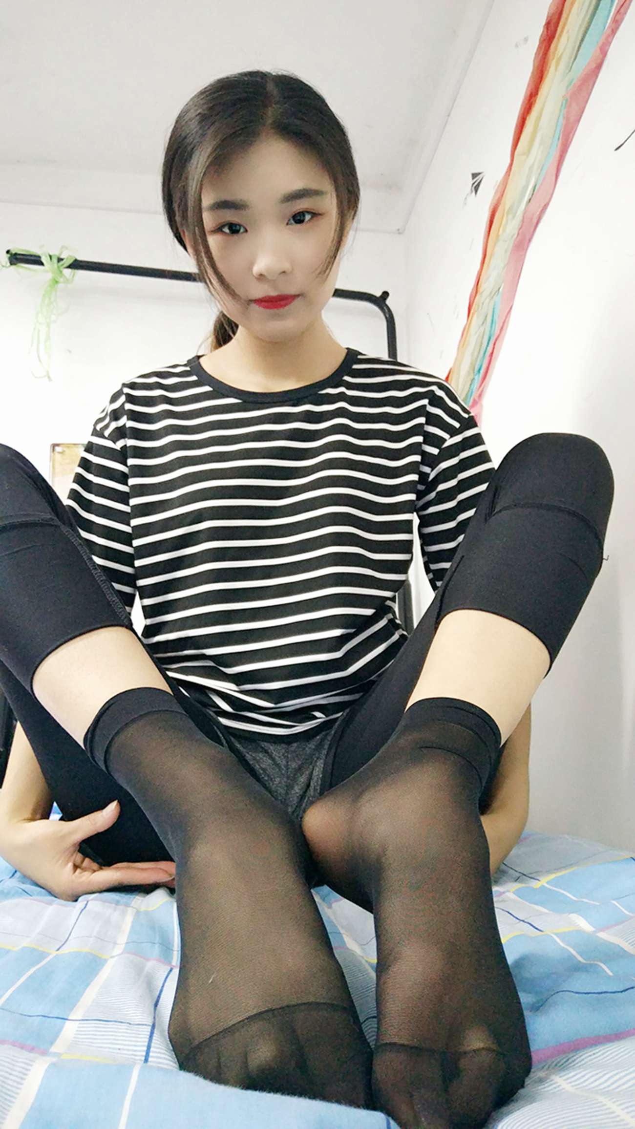 图片[13]-学妹校园寝室短丝系列024期 刘志明[52P] – 速更版-美库