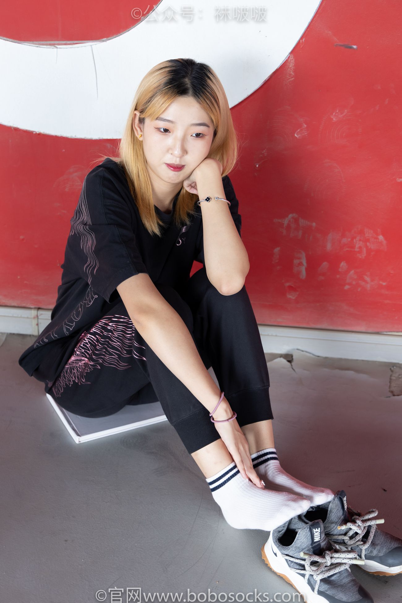 图片[62]-[BoBoSocks袜啵啵]NO.018 木木-运动鞋、白棉袜、裸足[136P] – 速更版-美库