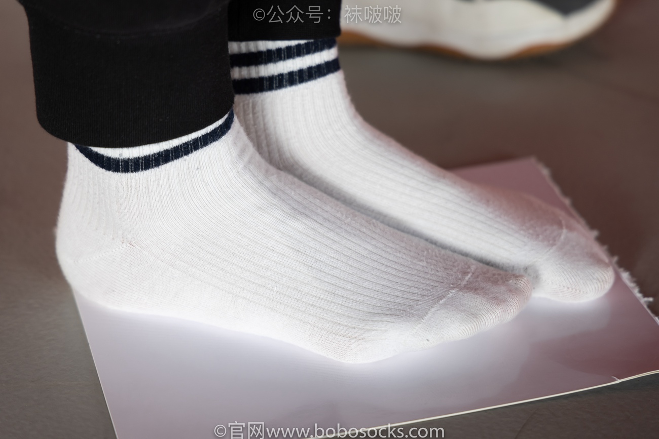 图片[65]-[BoBoSocks袜啵啵]NO.018 木木-运动鞋、白棉袜、裸足[136P] – 速更版-美库