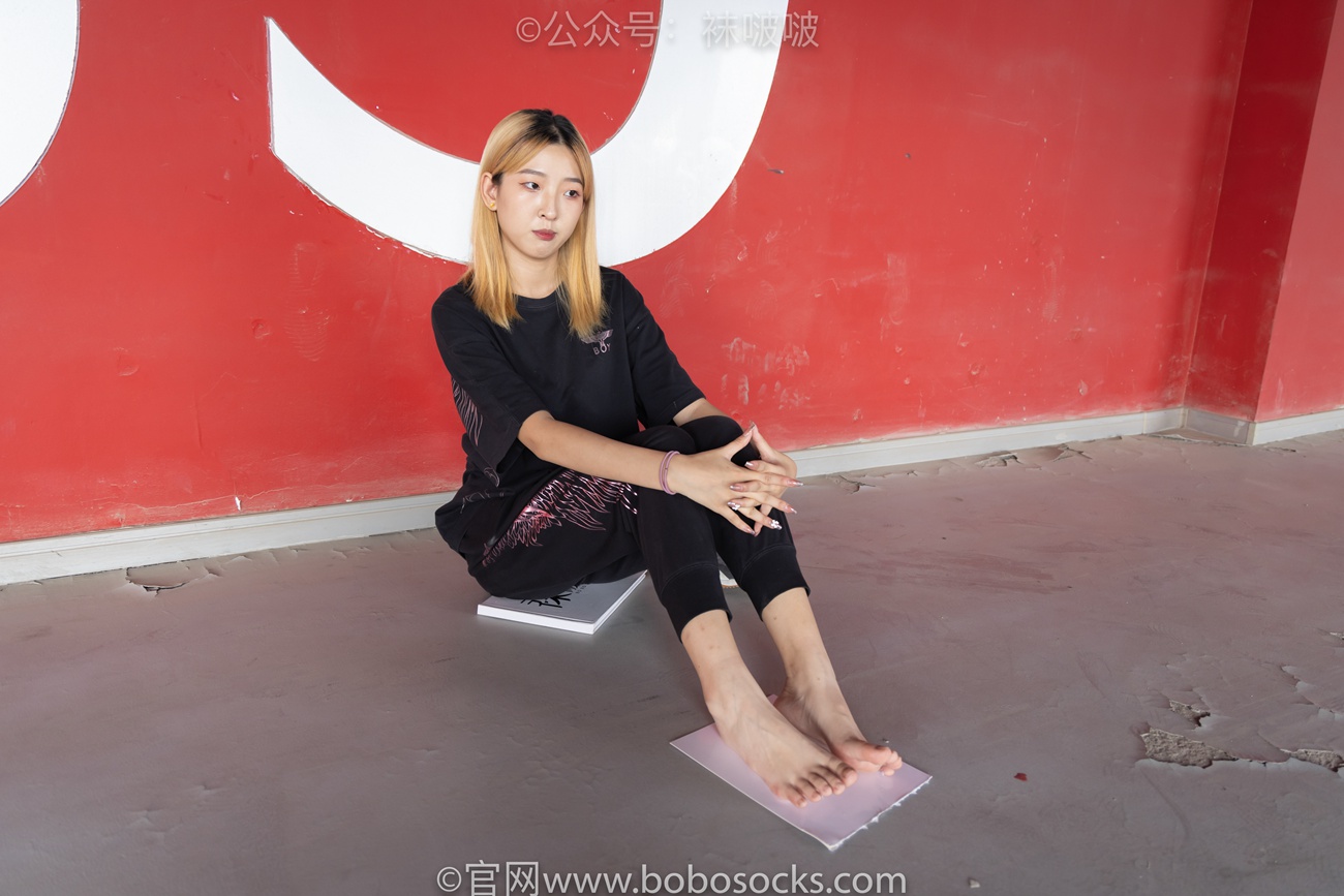 图片[109]-[BoBoSocks袜啵啵]NO.018 木木-运动鞋、白棉袜、裸足[136P] – 速更版-美库