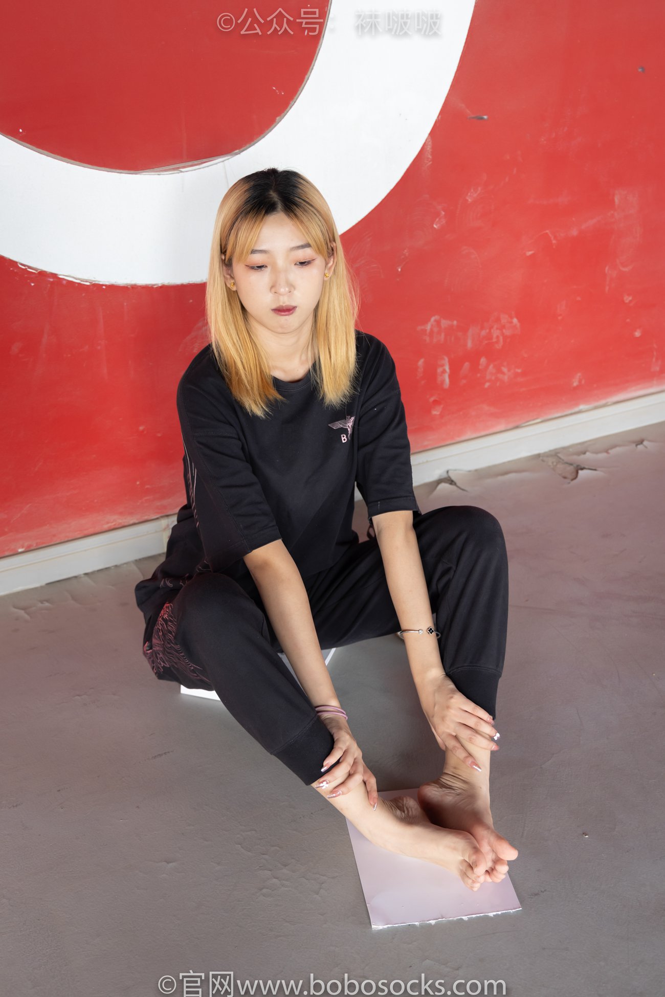 图片[117]-[BoBoSocks袜啵啵]NO.018 木木-运动鞋、白棉袜、裸足[136P] – 速更版-美库