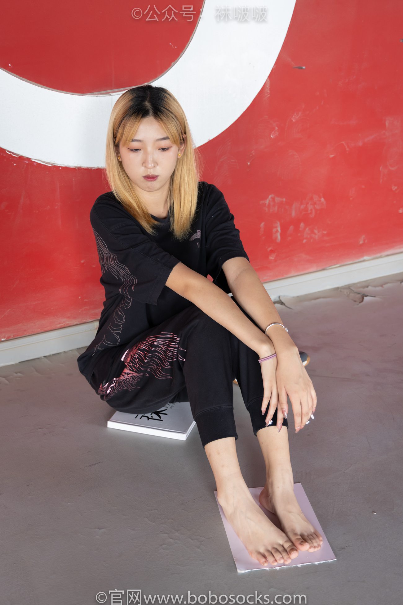 图片[118]-[BoBoSocks袜啵啵]NO.018 木木-运动鞋、白棉袜、裸足[136P] – 速更版-美库
