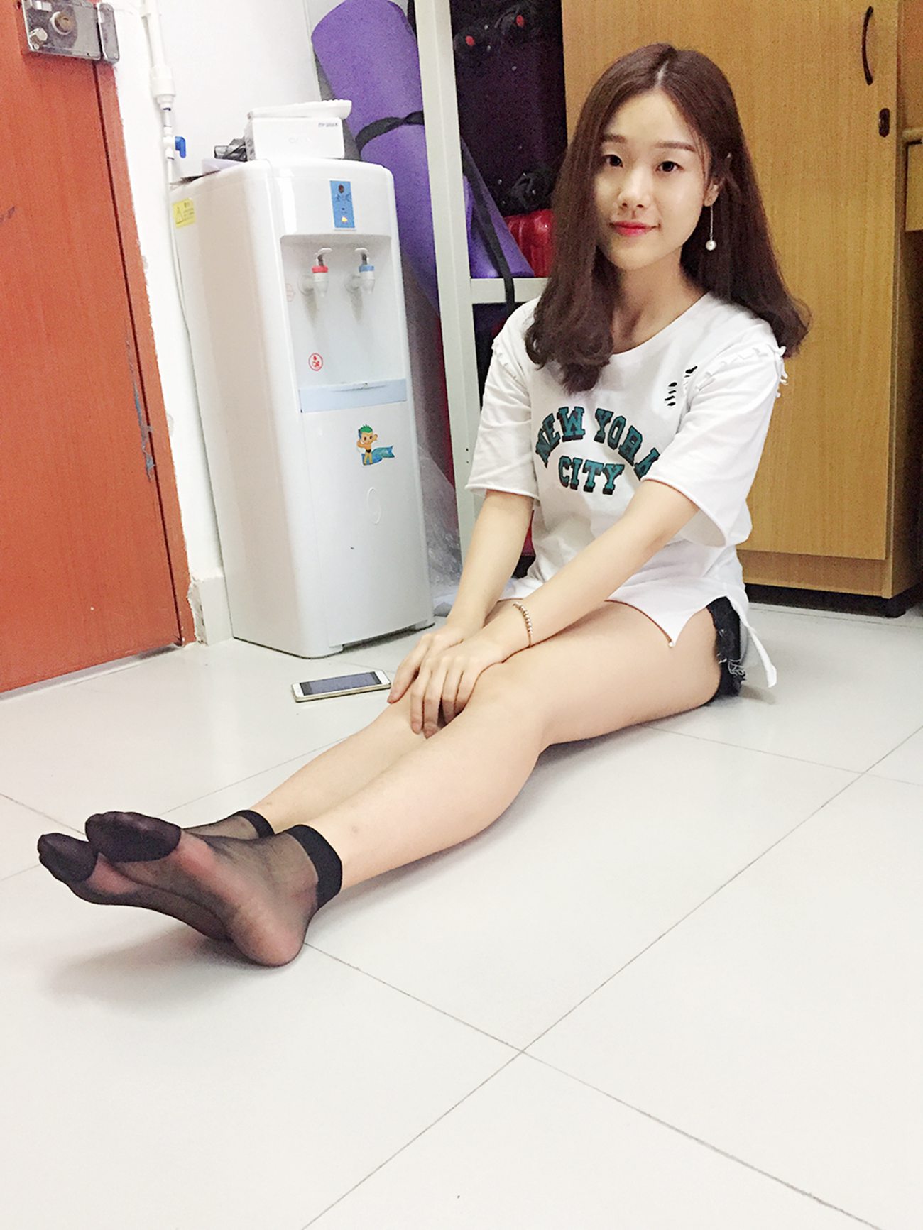 图片[30]-学妹校园寝室短丝系列025期 林薇[49P] – 速更版-美库