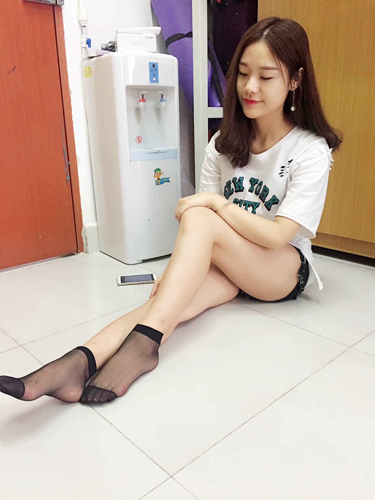 图片[31]-学妹校园寝室短丝系列025期 林薇[49P] – 速更版-美库